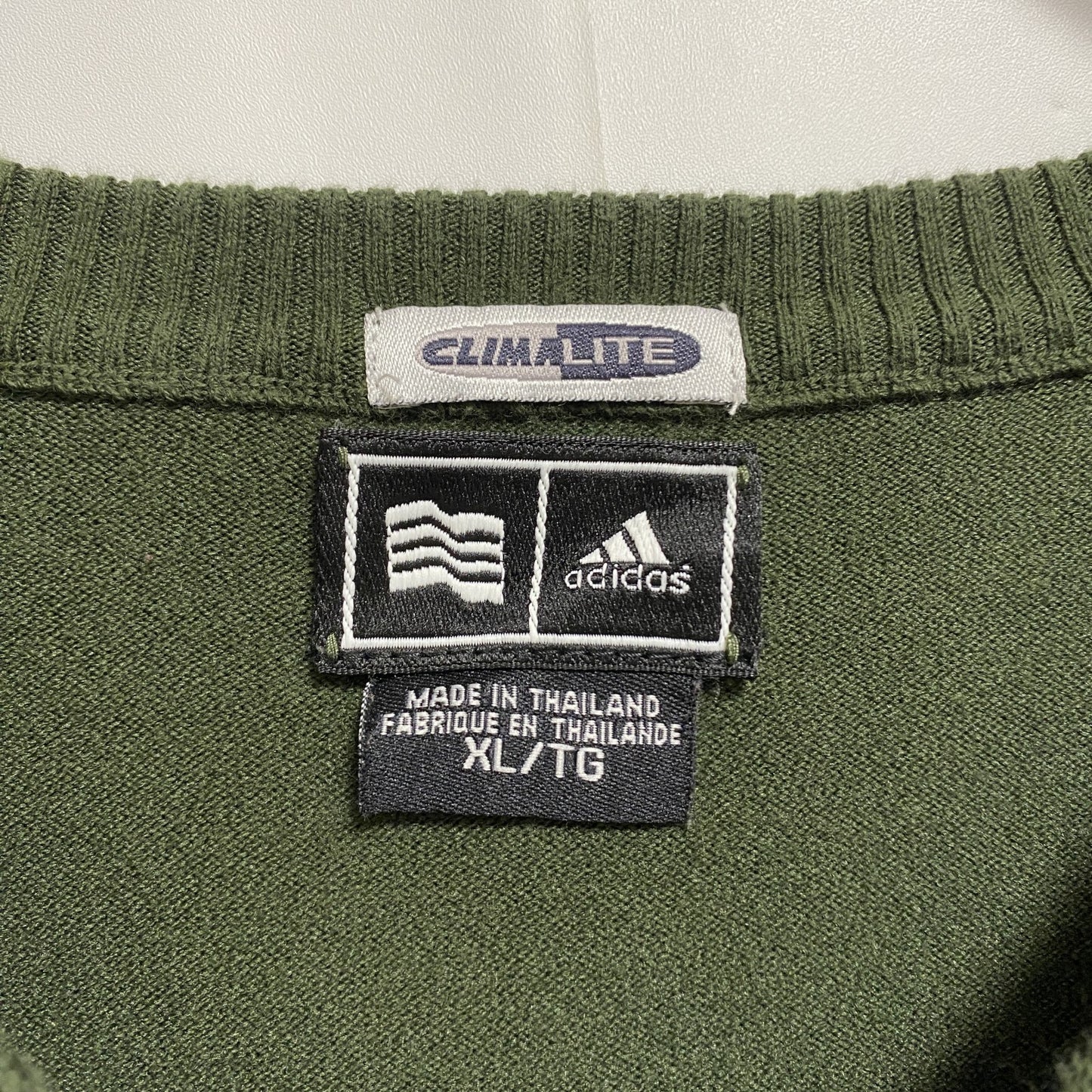 古着 used adidas アディダス Vネックニットベスト ワンポイントロゴ刺 緑 グリーン XLサイズ