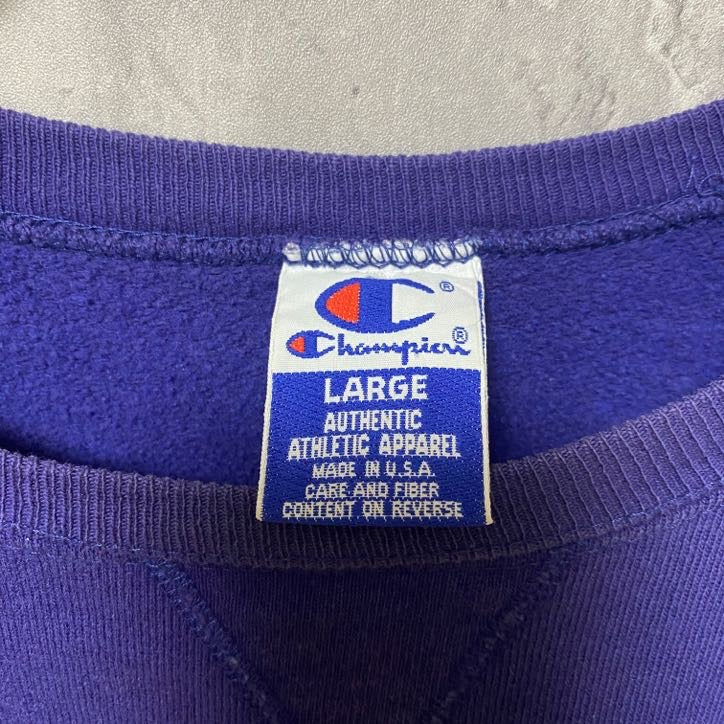 古着 used 90s 90年代 champion チャンピオン 長袖ワンポイント刺繍スウェット トレーナー USA製 ネイビー