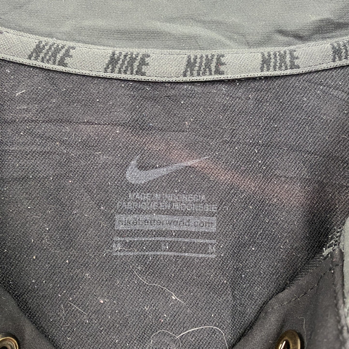 NIKE ナイキ 半袖プルオーバー 黒 ブラック Mサイズ
