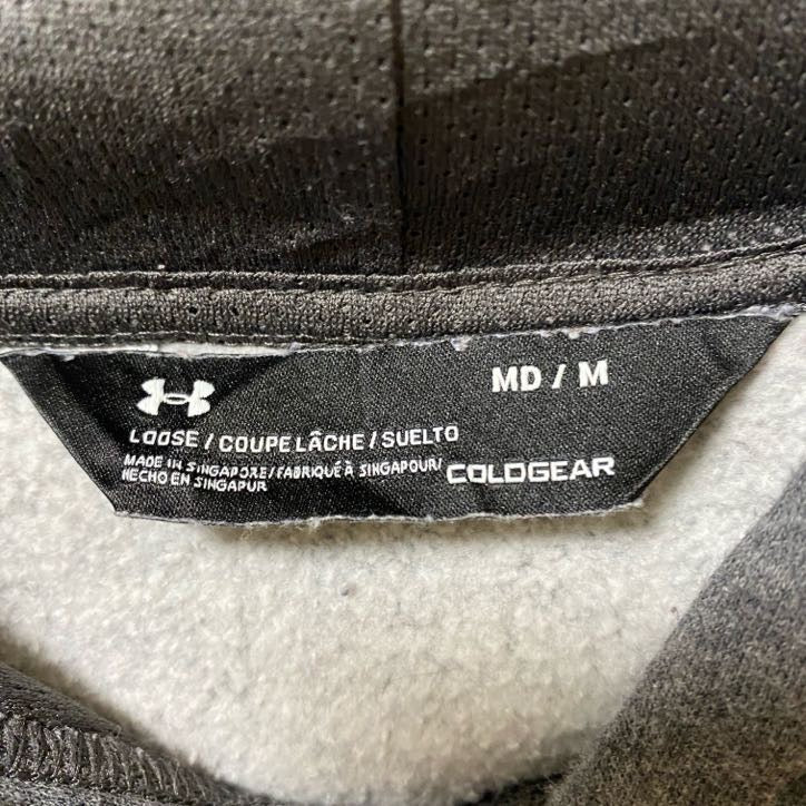 古着 used UNDER ARMOUR アンダーアーマー 長袖プリントプルオーバーパーカー フーディー グレー Mサイズ