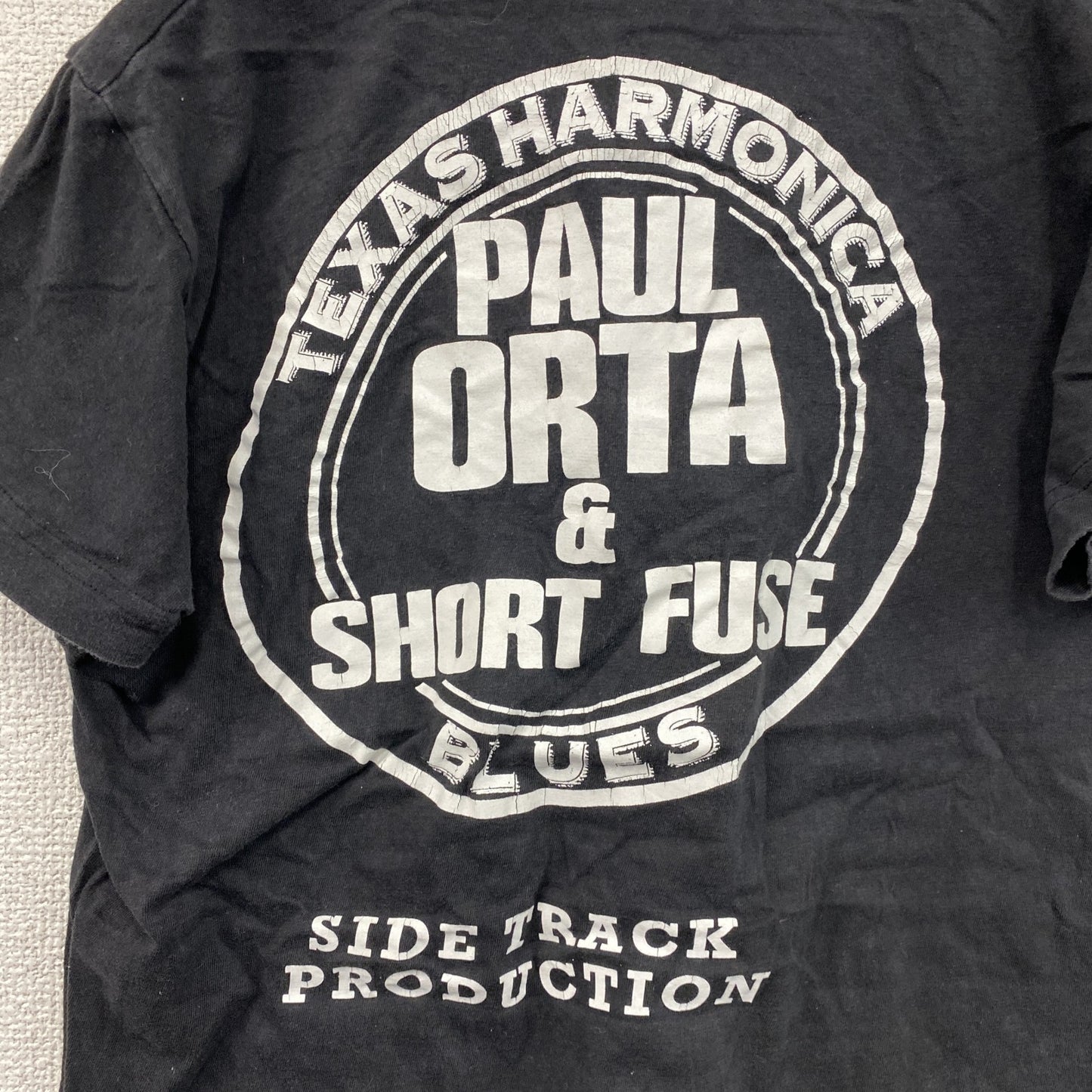 PAUL ORTA ポールオルタ 半袖プリントバンドTシャツ アーチプリント 両面プリント ビッグデザイン 黒 ブラック