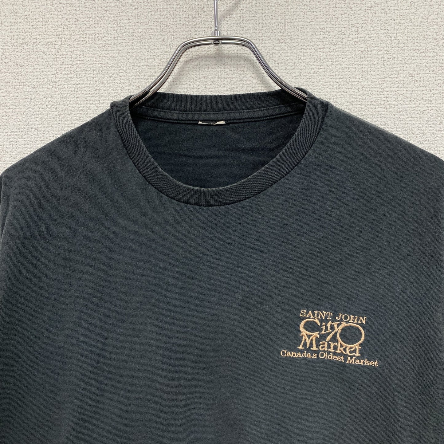 セントジョンシティマーケット 半袖プリントTシャツ 刺繍 フェード 黒 ブラック