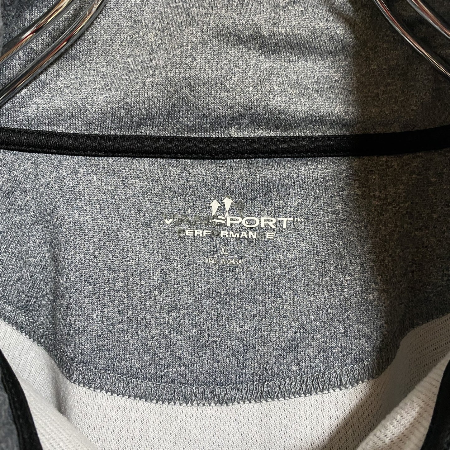 古着 used 長袖ワンポイント刺繡トラックジャケット ジャージ グレー デザイン 秋冬服 ビッグシルエット XLサイズ