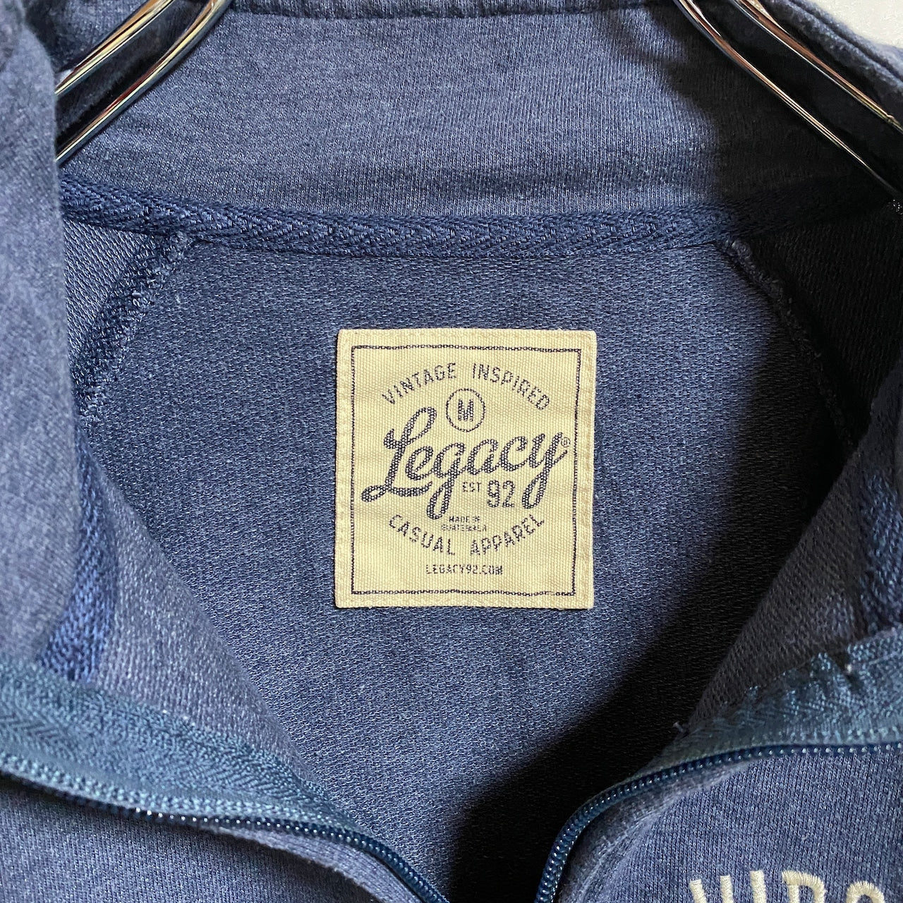 古着 used Legacy 長袖ハーフジップスウェット トレーナー ワンポイント刺繍 くすみブルー 青 秋冬服 Mサイズ