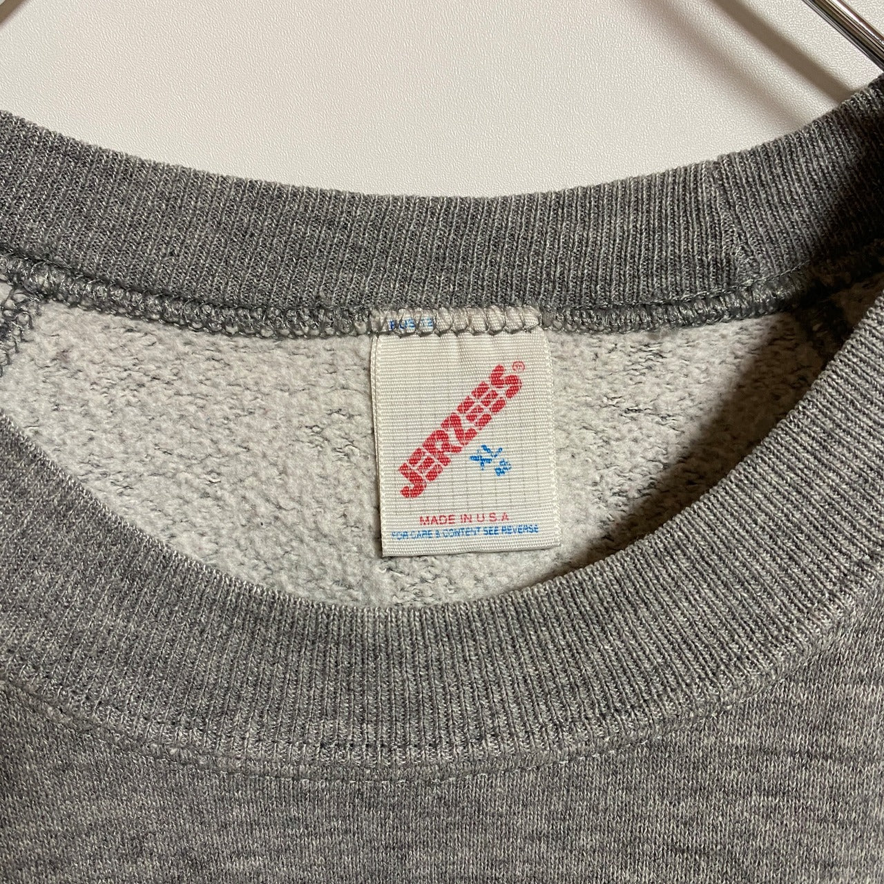 古着 used USA製 JERZEES 長袖クルーネックスウェット トレーナー バックプリント ラグランスリーブ グレー 秋冬服