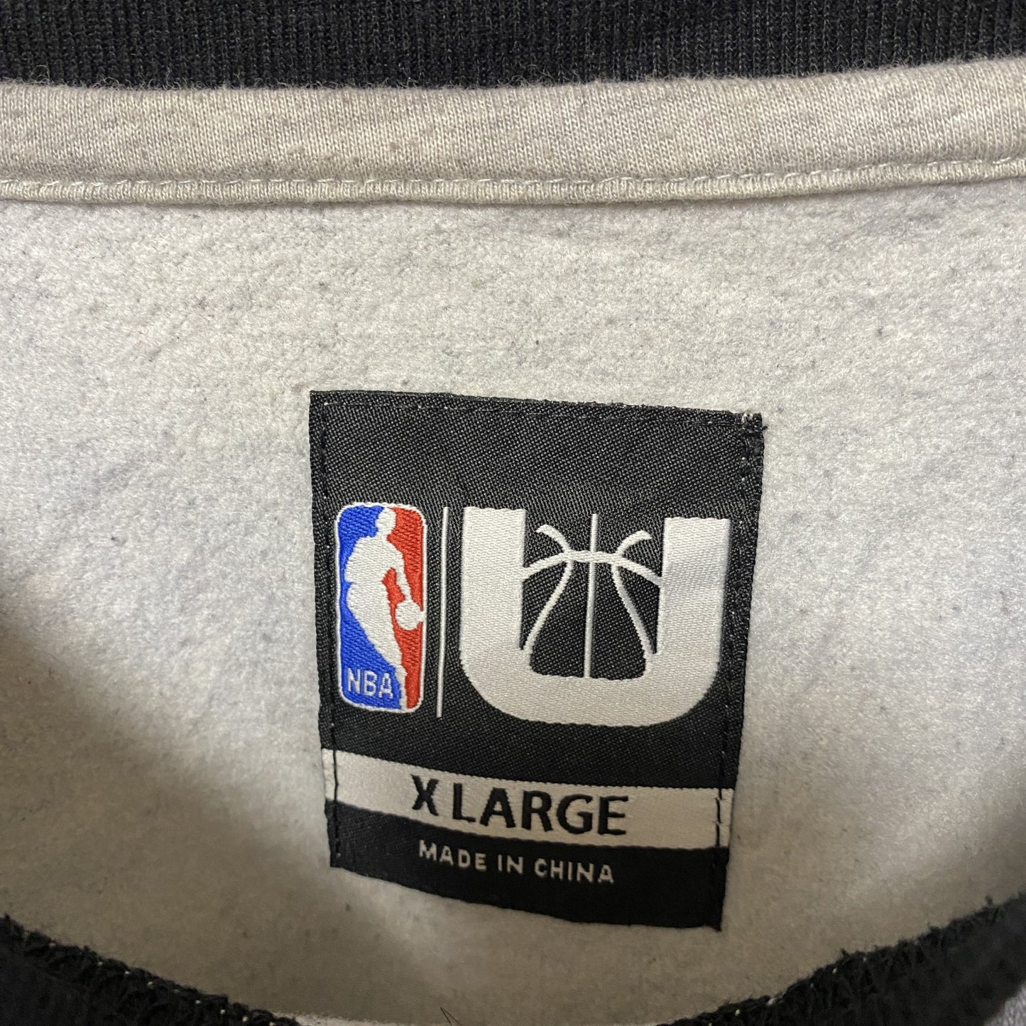 古着 used NBA CHICAGO BULLS シカゴブルズ 長袖スウェット トレーナー バスケ スポーツ XLサイズ