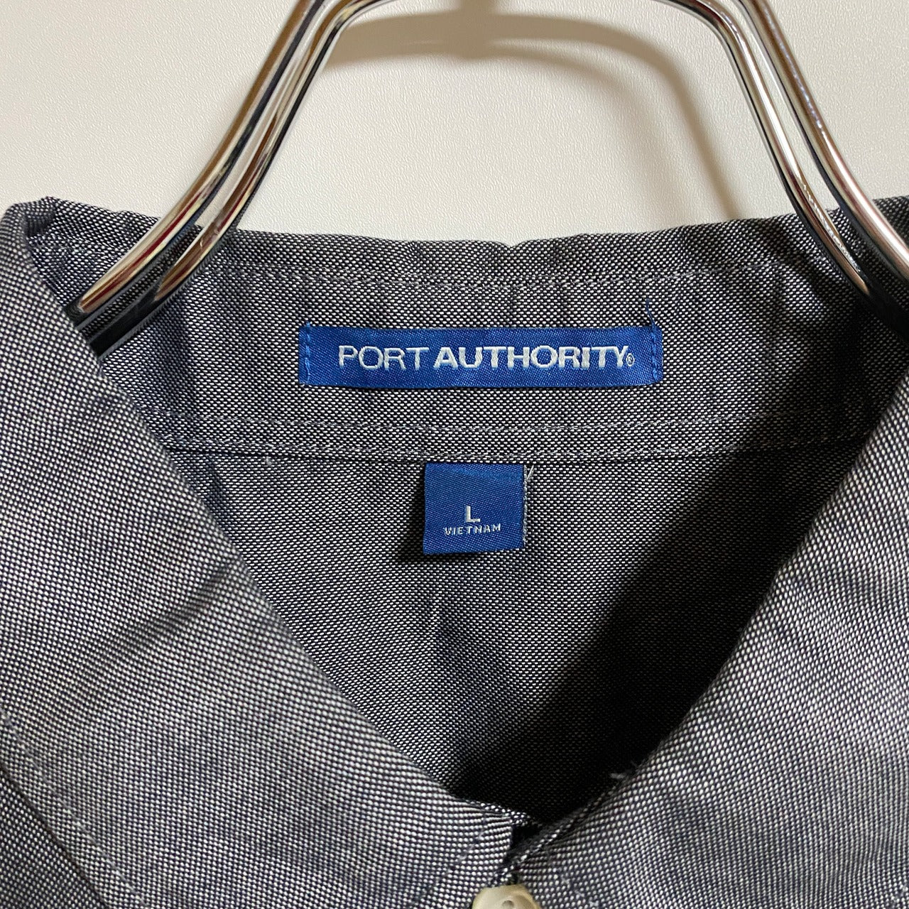 古着 used PORT AUTHORITY 長袖ワンポイント刺繍シャツ シンプル グレー 秋冬服 レトロ Lサイズ