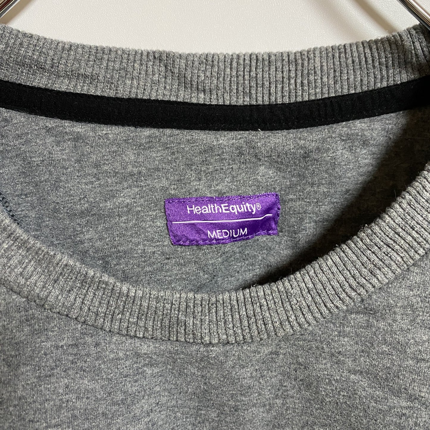 古着 used HealthEquity 長袖ワンポイントスウェット トレーナー クルーネック グレー レトロ 秋冬服 Mサイズ