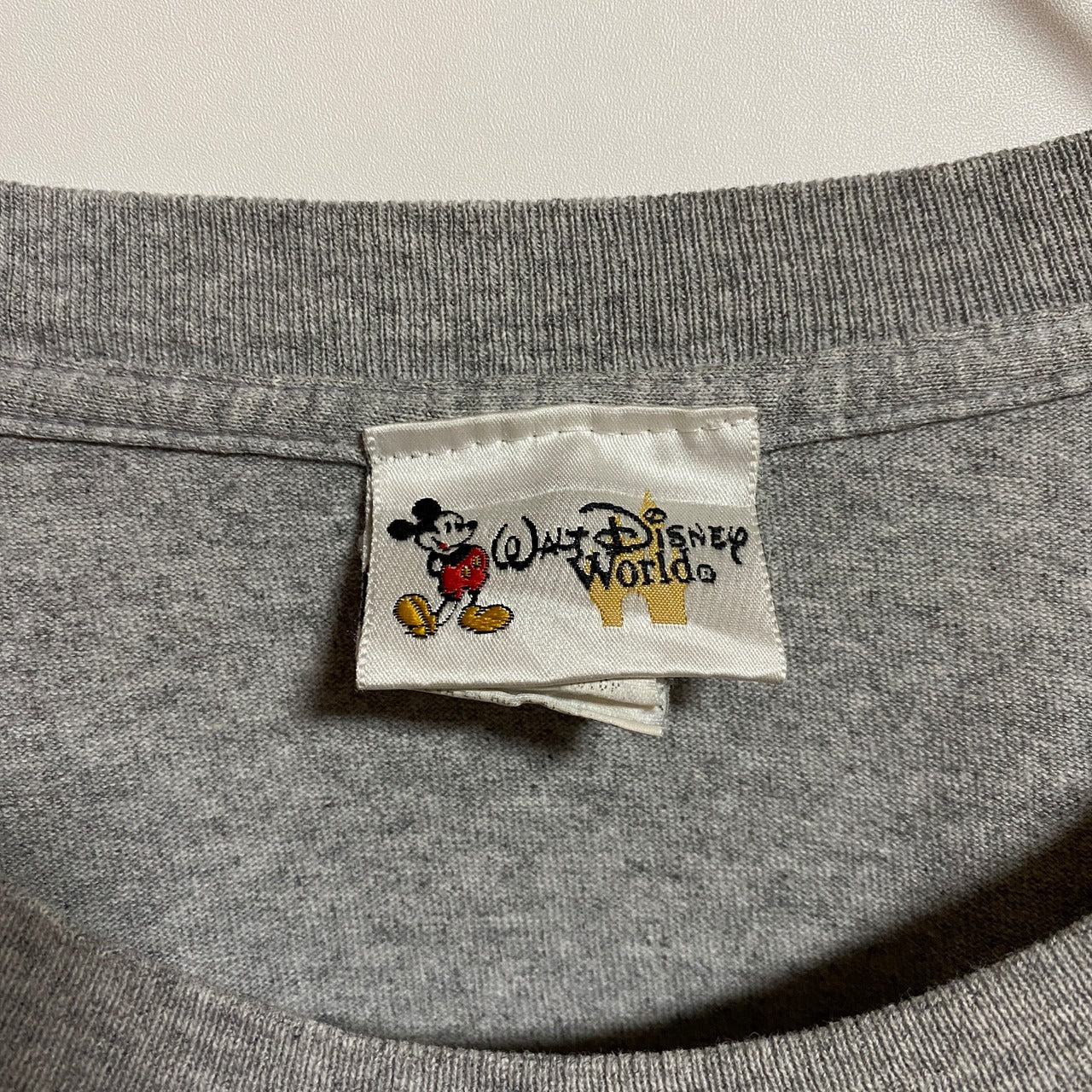 古着 used Disney ディズニー 半袖オフィシャルプリントTシャツ 公式Tシャツ クルーネック グレー 春夏服