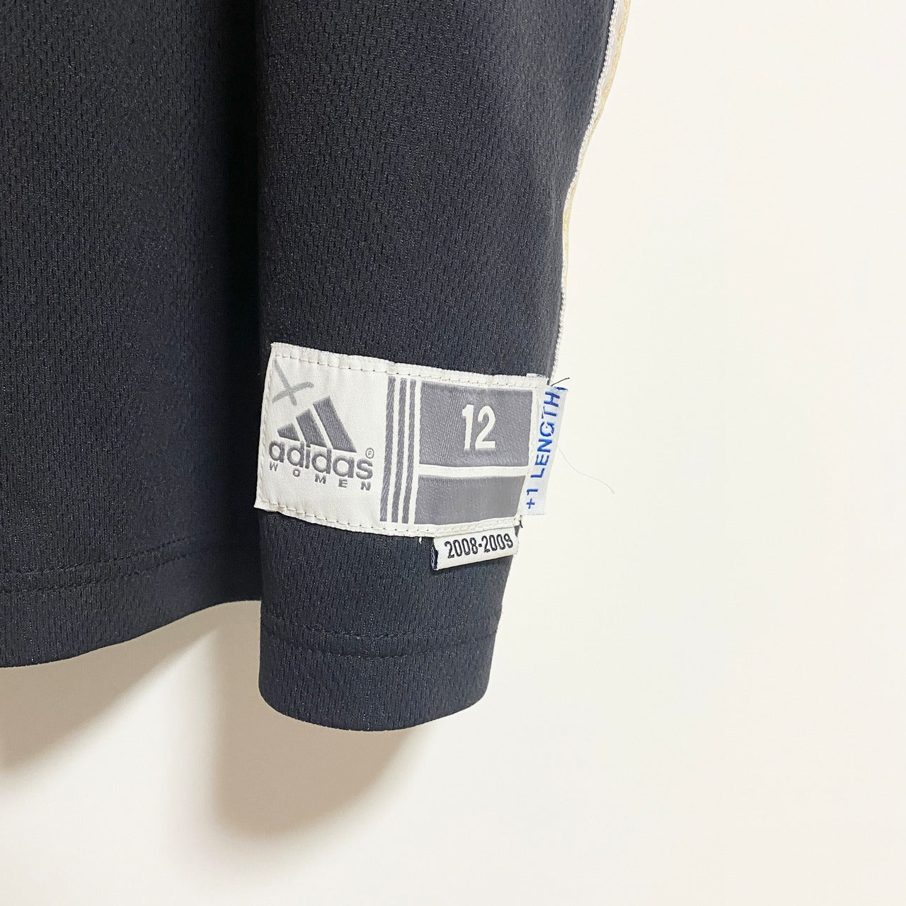 古着 used adidas アディダス カレッジロゴ刺繍タンクトップゲームシャツ バスケ スポーツ 西ミシガン大学 黒 ブラック