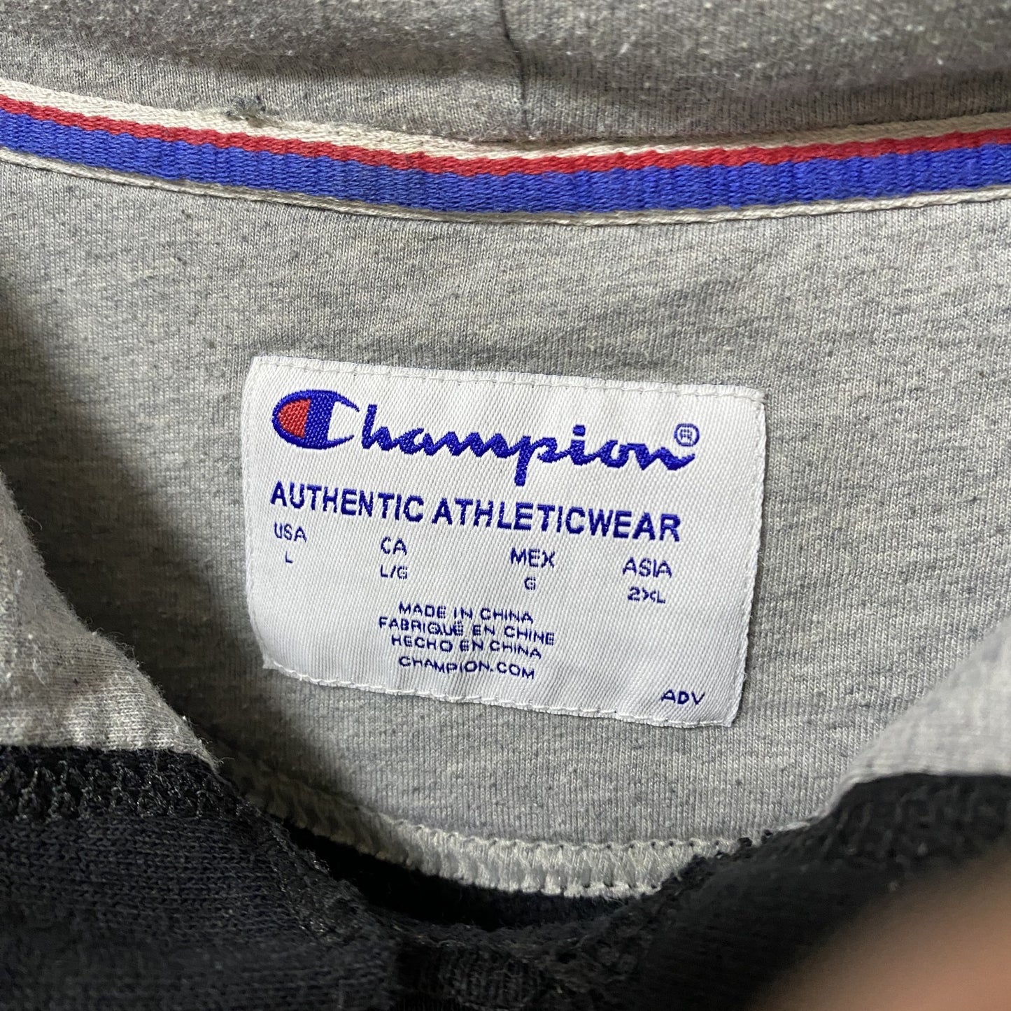 古着 used Champion チャンピオン 長袖ロゴプリントパーカー 黒 ブラック 秋冬服 ビッグシルエット 2XLサイズ