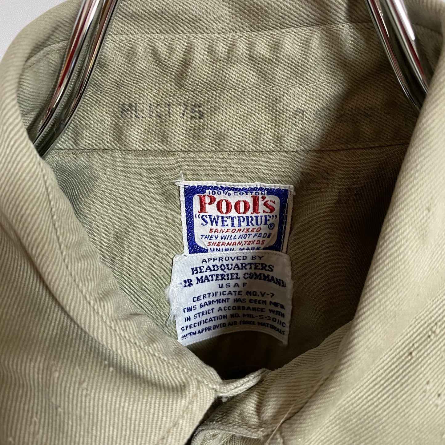 古着 used Pools 長袖ミリタリーシャツ 両袖ワッペン 両胸ポケット付き USAF 米空軍 カーキ ヴィンテージ 秋冬服