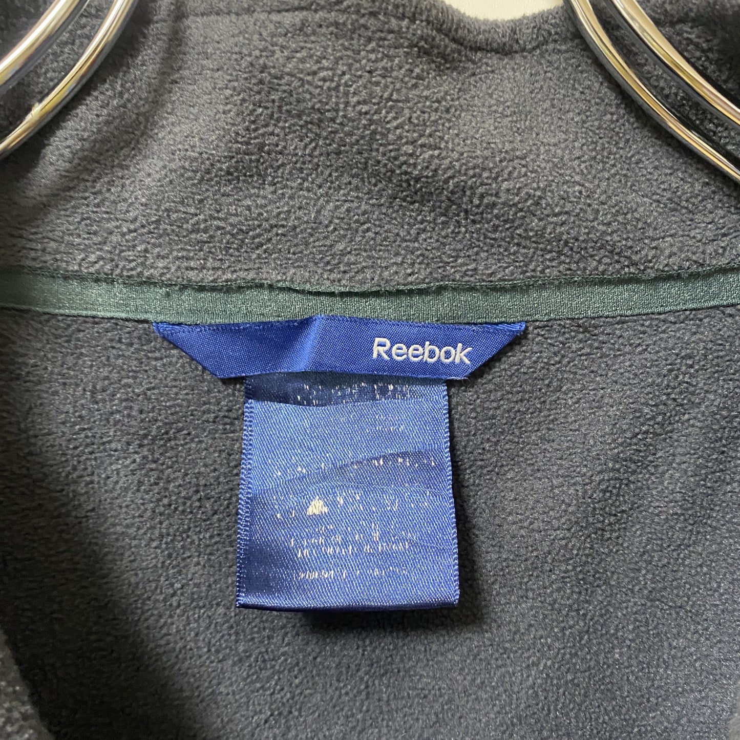 古着 used Reebok リーボック 長袖裏フリースジャケット ナイロンジャケット ワンポイントプリントアウター 黒 ブラック