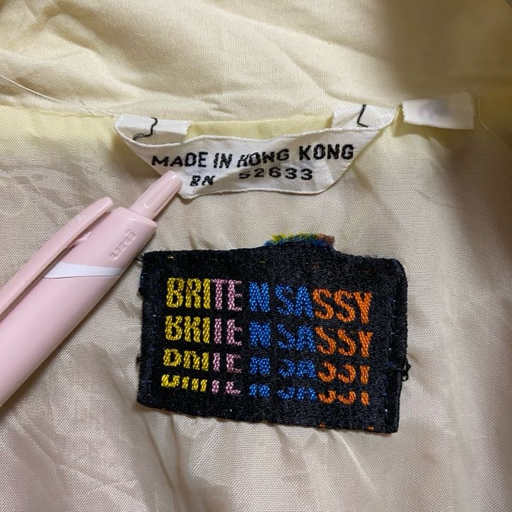 古着 used BRITENSASSY 長袖薄手ナイロンジャケット ハイネックブルゾン 茶色 白 レトロ 秋冬服 Sサイズ