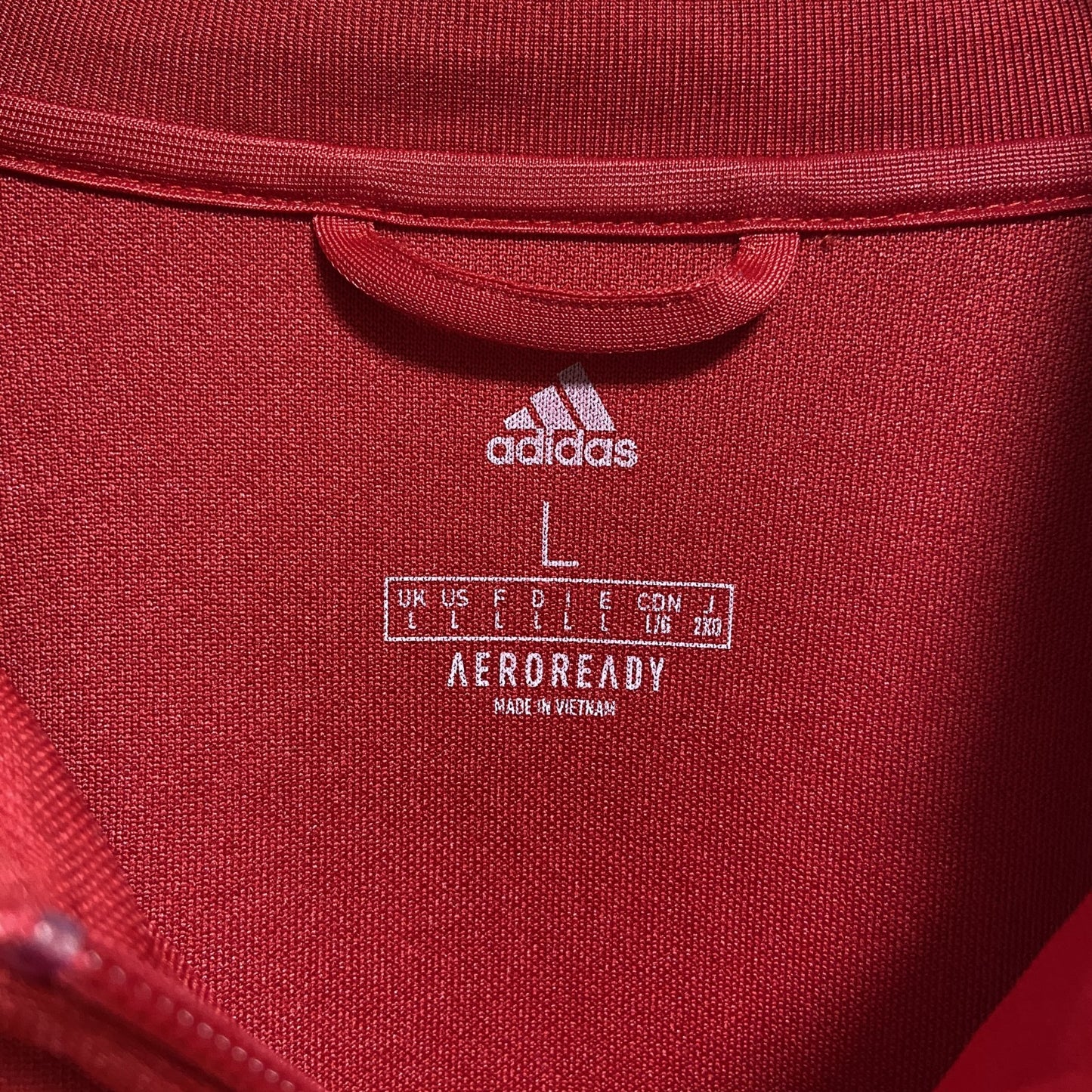 古着 used adidas アディダス 長袖ナイロンジャージ トラックジャケット フルジップ 赤 プリント サッカー Lサイズ