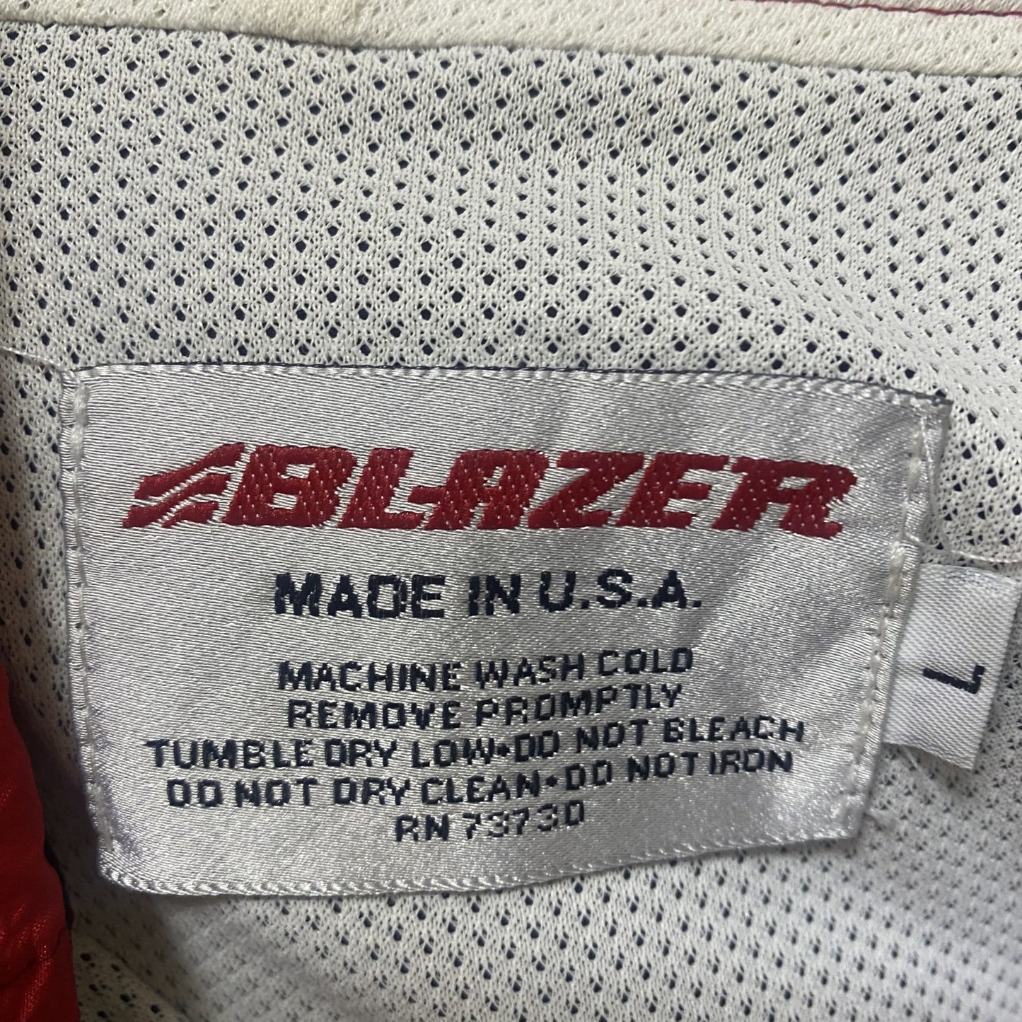 古着 used USA製 BLAZER 長袖刺繍ナイロンプルオーバー ウインドブレーカー トライカラー 黒 赤 白 Lサイズ