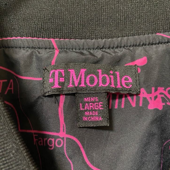 古着 used TMobile 長袖ジップアップトラックジャケット デザインジャージ 黒 ブラック ピンク Lサイズ
