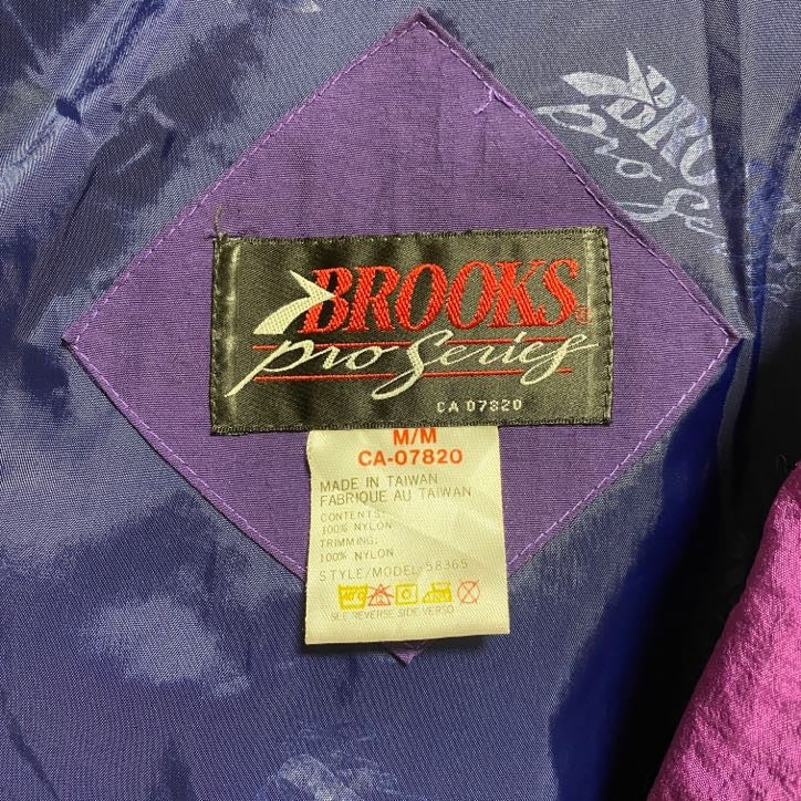 古着 used BROOKS ProSeries 長袖フルジップナイロンジャケット ワンポイント刺繍 ネイビー 紫 パープル
