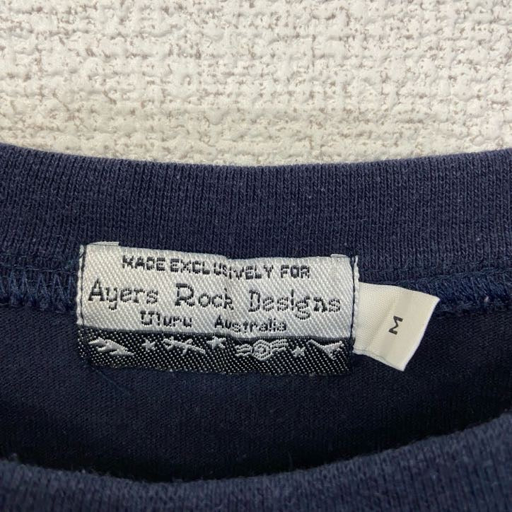 古着 used Ayers Rock Designs 半袖デザインプリントTシャツ クルーネック ULURU 黒 Mサイズ