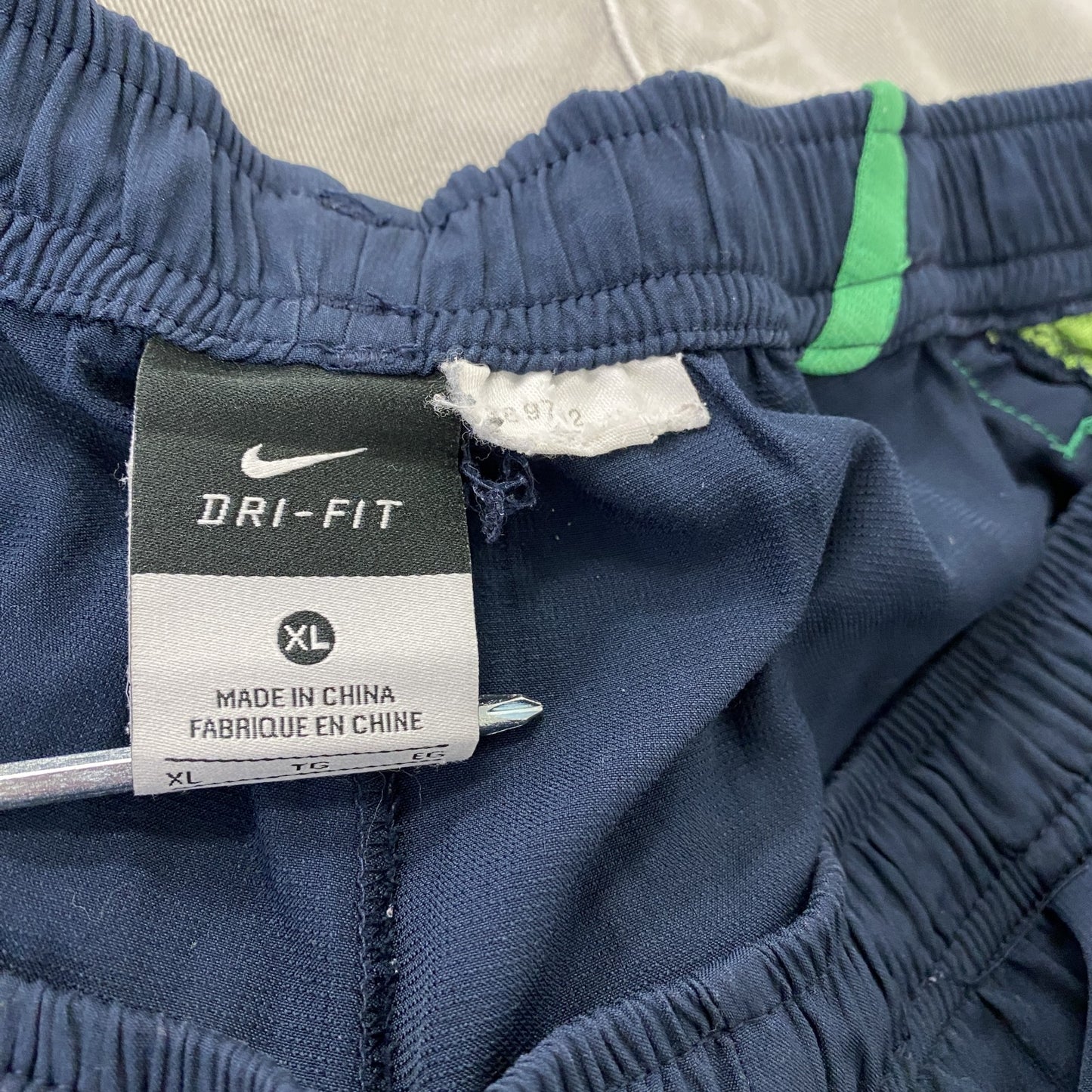 NIKE ナイキ ジャージストレートパンツ トラックパンツ/ジャージ スウッシュ 紺 ネイビー