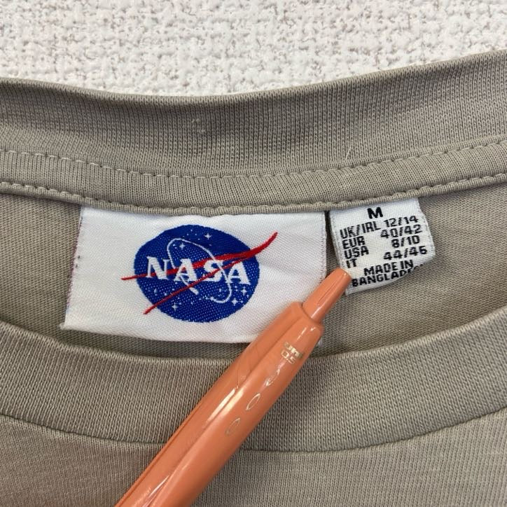 古着 used NASA ナサ 半袖デザインプリントTシャツ 宇宙旅行 宇宙飛行 スペースシャトル ベージュ Mサイズ