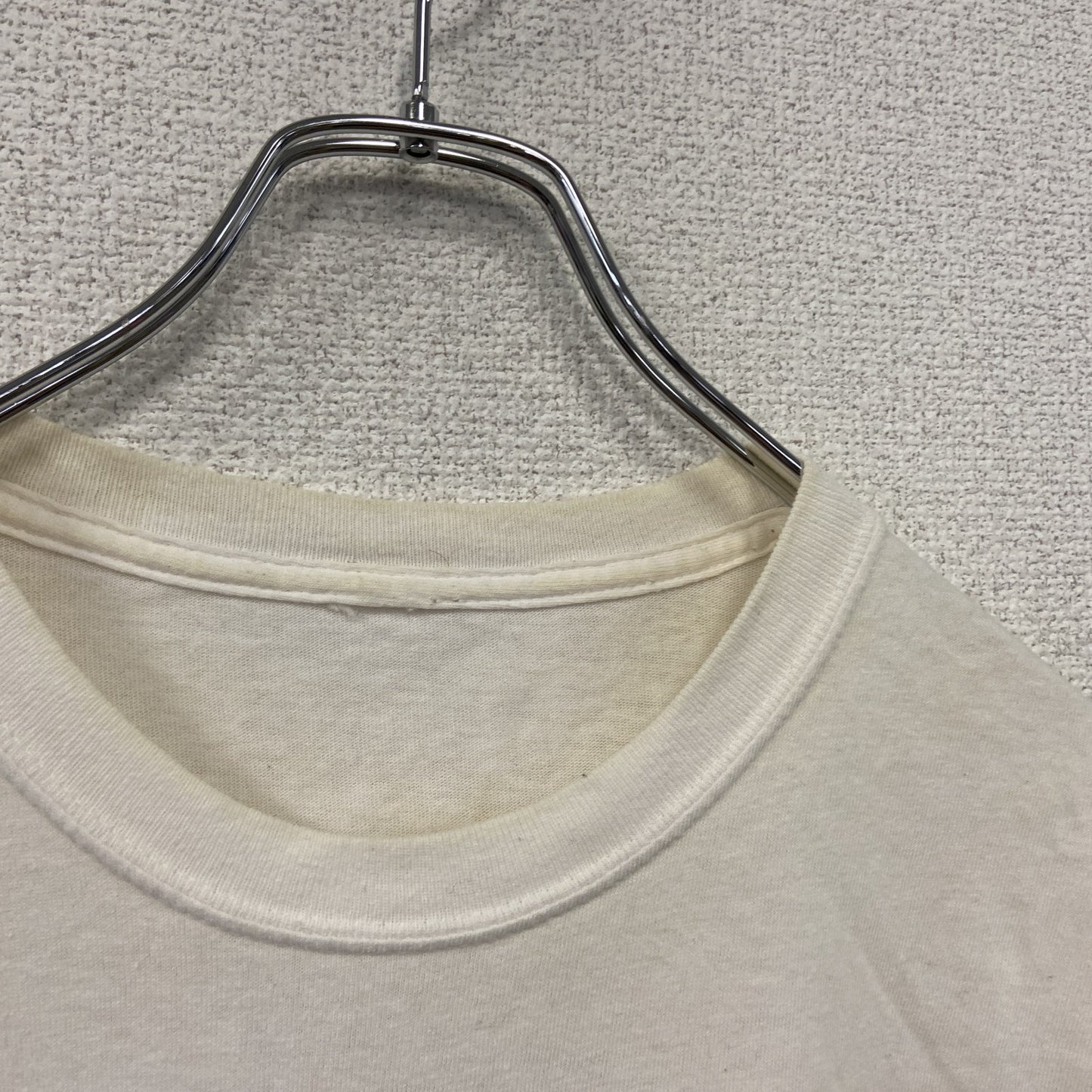 半袖プリントTシャツ IN CASE OF EMERGENCY BREAK GLASS 避妊具 白 ホワイト