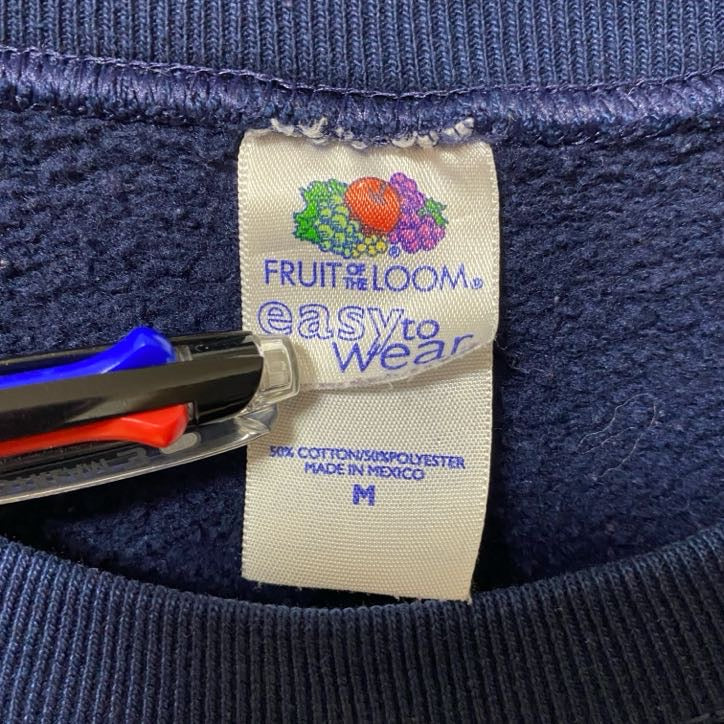 古着 used FRUIT OF THE LOOM 長袖プリントスウェット トレーナー サウスパドリーアイランド 紺 Mサイズ