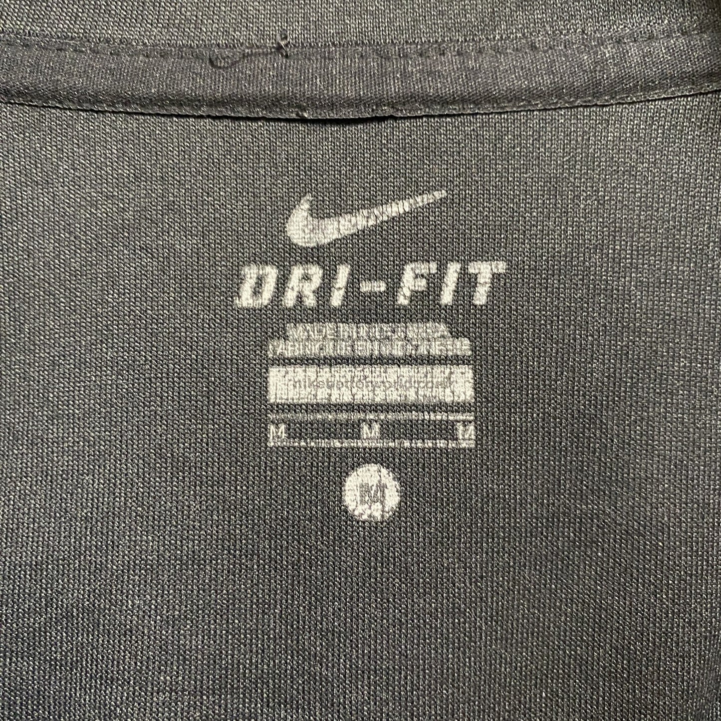 古着 used NIKE ナイキ 長袖フルジップトラックジャケット ジャージ ワンポイント刺繍 黒 ブラック Mサイズ