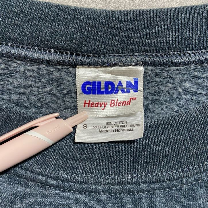 古着 used GILDAN ギルダン 長袖カレッジプリントスウェット トレーナー バックプリント スポーティー グレー Sサイズ