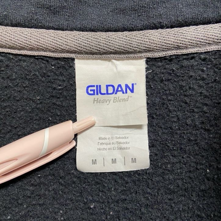 古着 used GILDAN ギルダン 長袖ハーフジップスウェット トレーナー バックプリント 黒 ブラック Mサイズ