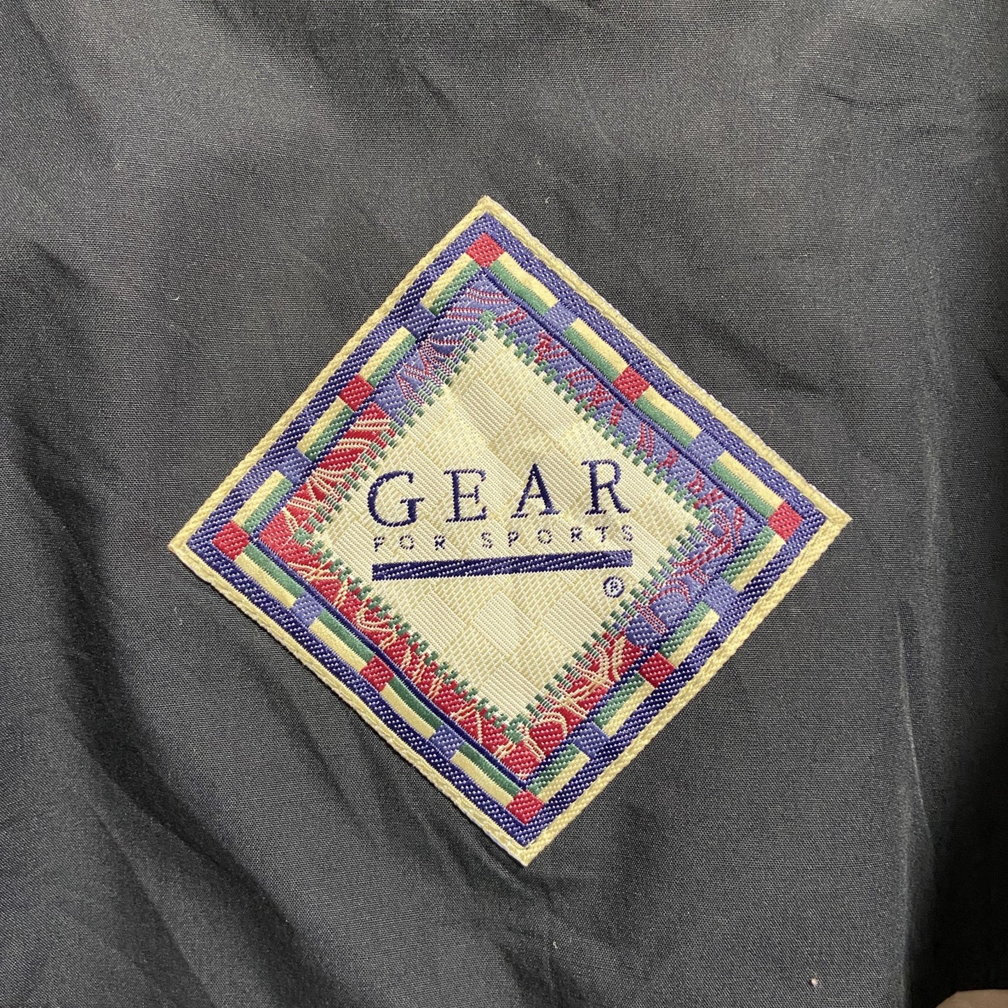 古着 used GEARFORSPORTS 長袖ジップアップナイロンジャケット ワッペン bartlett 赤 レッド Lサイズ