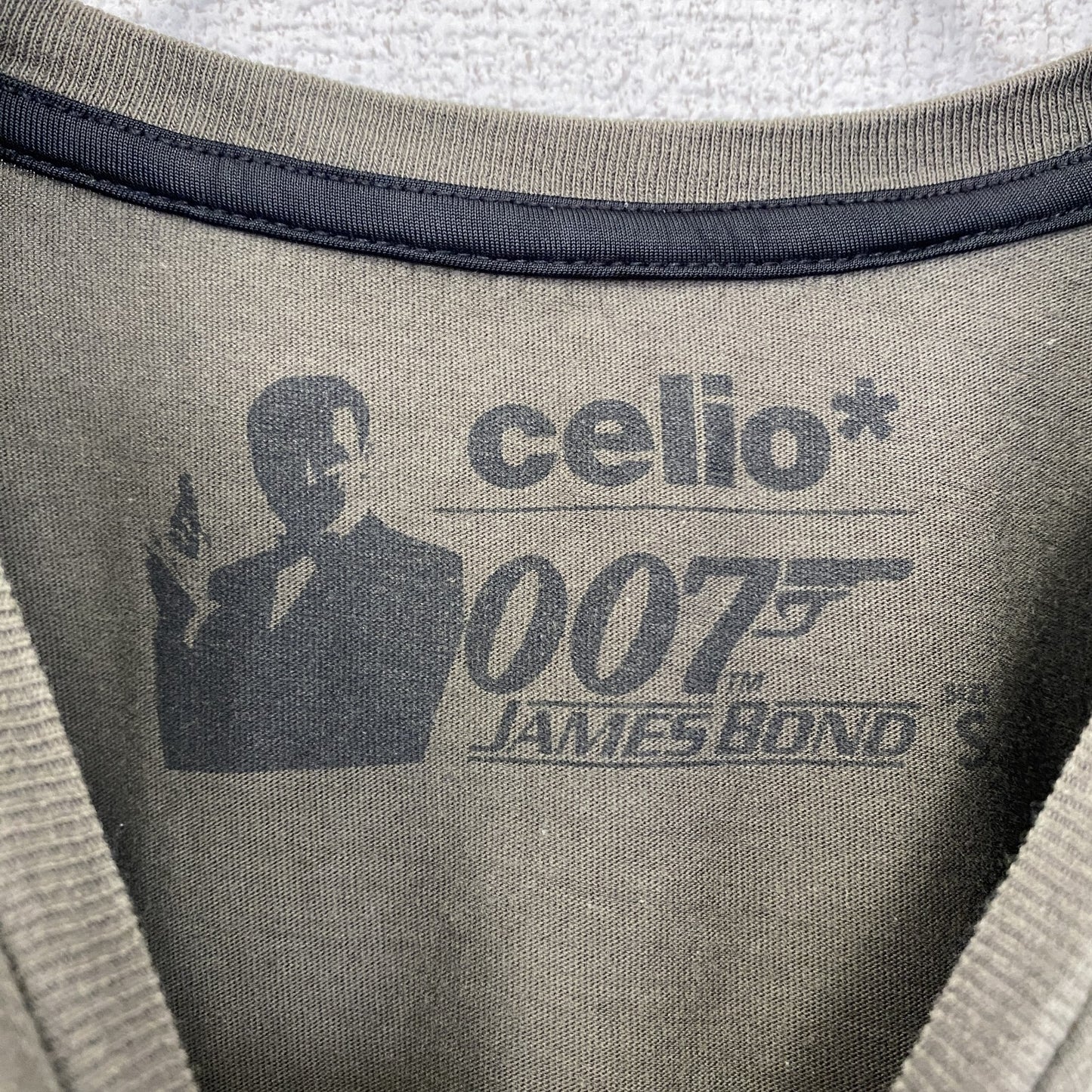 古着 used JAMES BOND ジェームズボンド 半袖プリントTシャツ クルーネック レトロデザイン カーキグレー Sサイズ