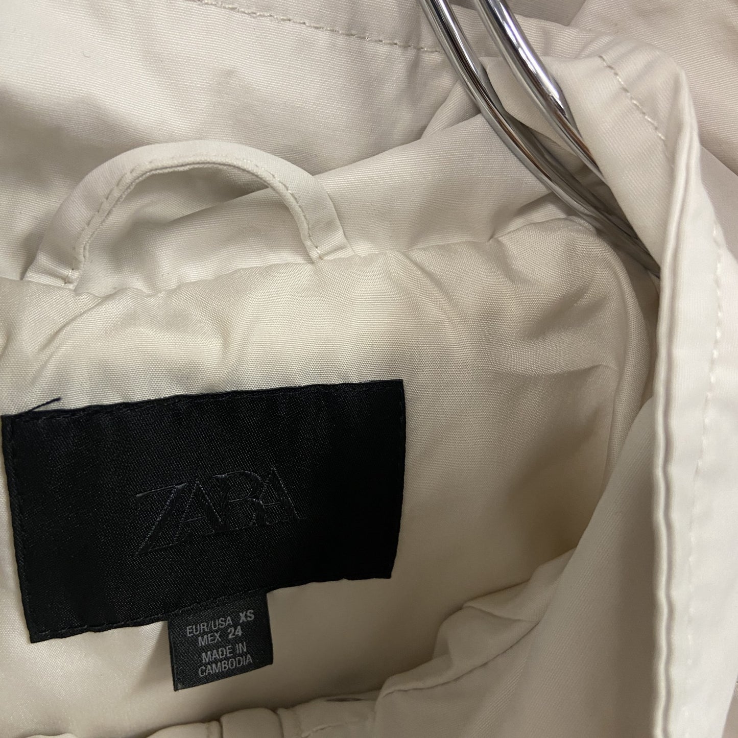 ZARA ザラ アノラックパーカー/ナイロンジャケット 白 ホワイト XSサイズ