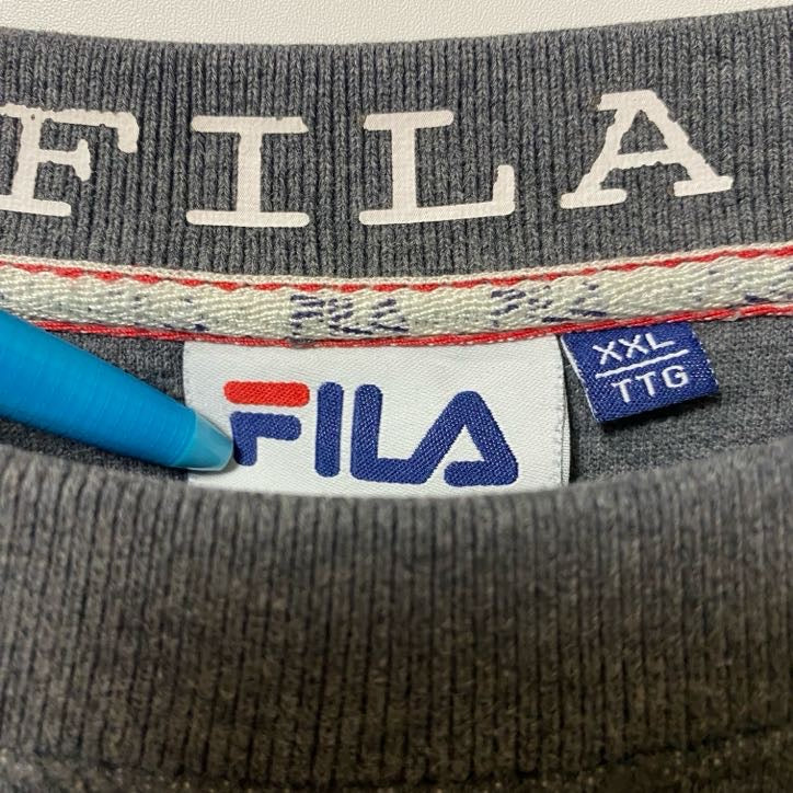 古着 used FILA フィラ 長袖ビッグ刺繡ロゴデザインスウェット トレーナー クルーネック グレー XLサイズ