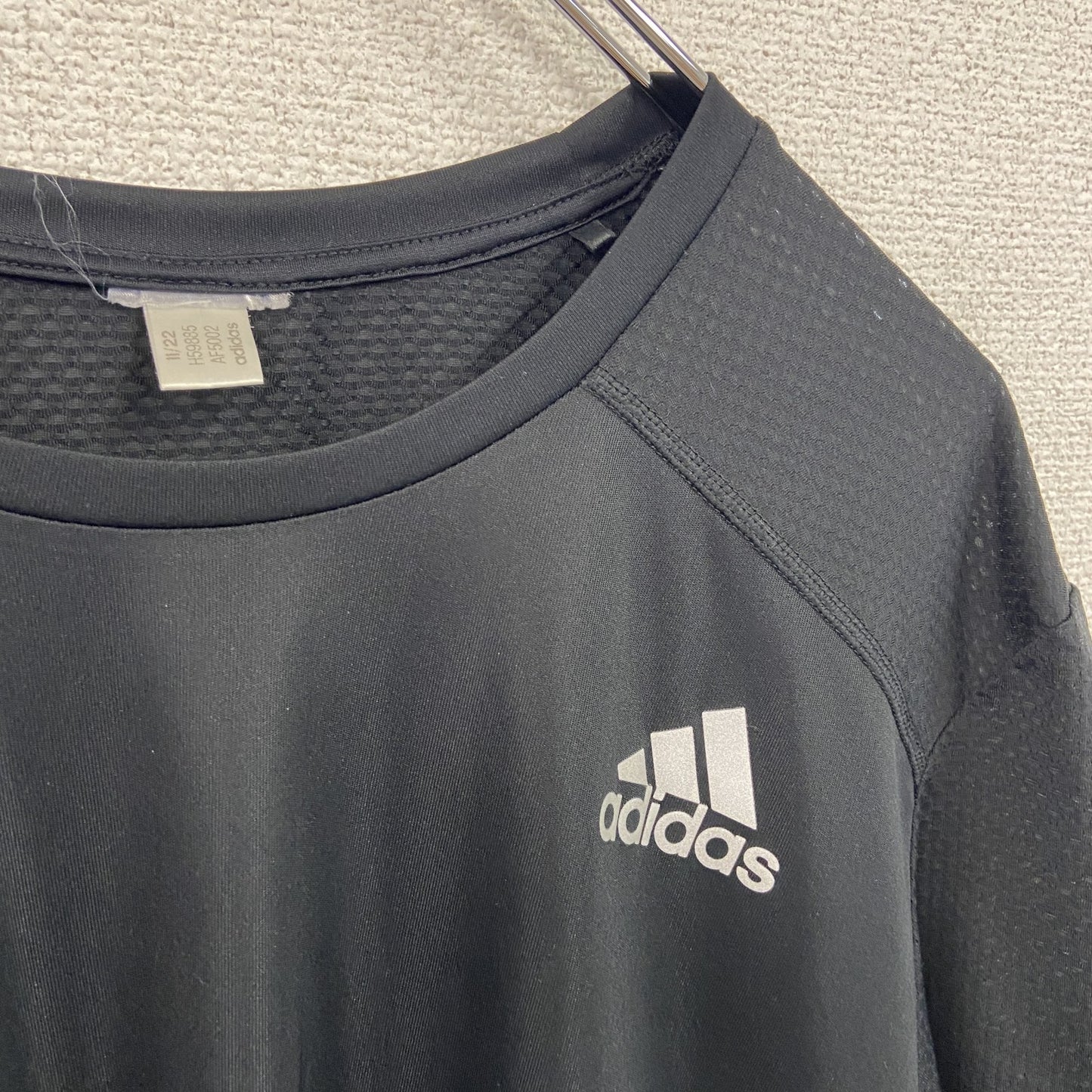 adidas アディダス 半袖Tシャツ パフォーマンスロゴ 切り替え 黒 ブラック