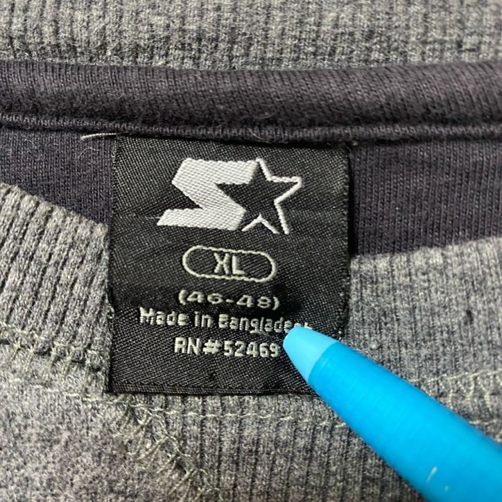 古着 used STARTER スターター 長袖ワンポイント刺繍スウェット トレーナー グレー ビッグシルエット XLサイズ