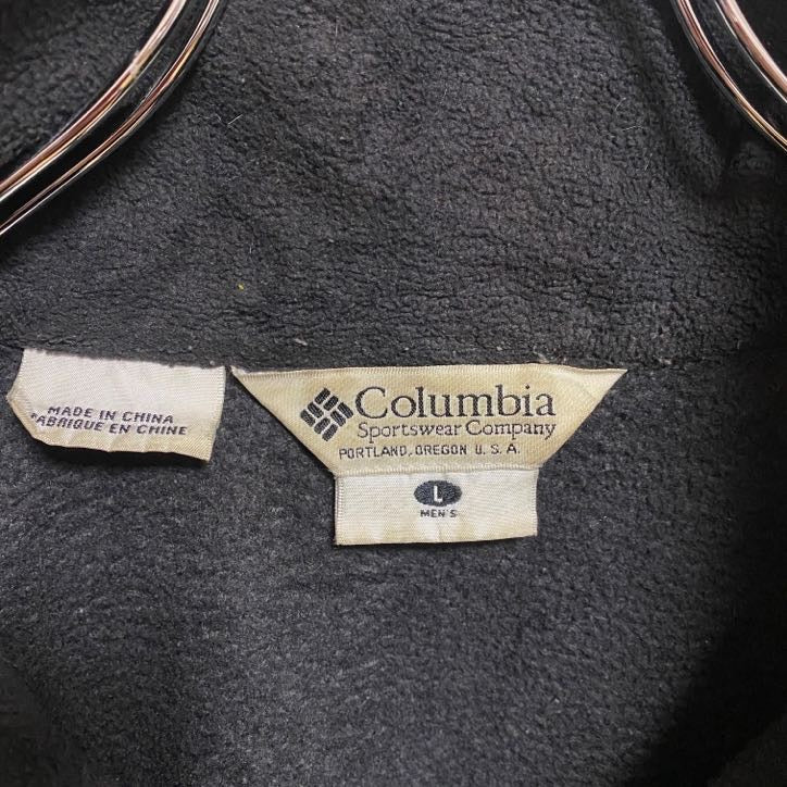 古着 used Columbia コロンビア 長袖フリースジャケット ブルゾン ワンポイントロゴ刺繍 黒 ハイネック Lサイズ