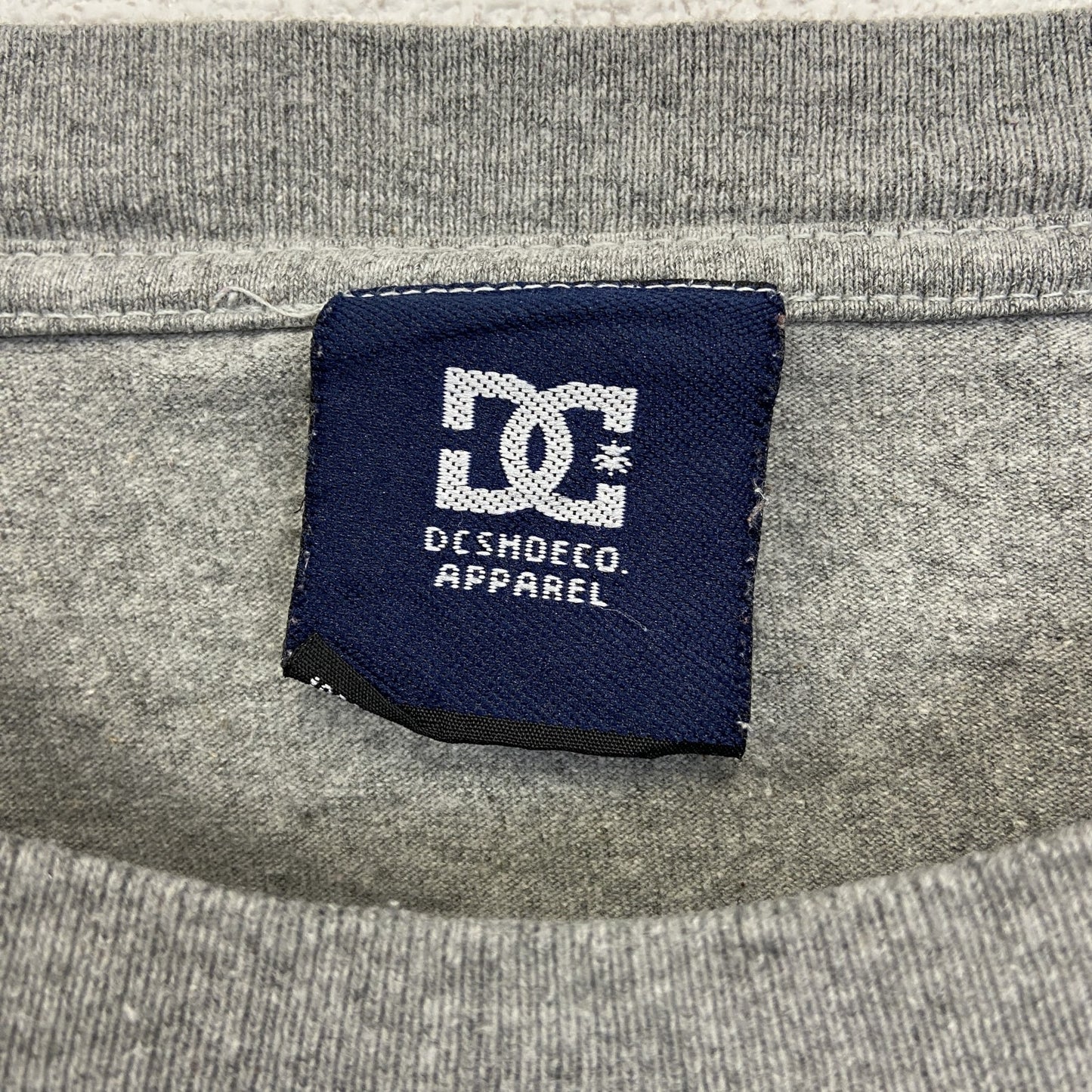古着 used DC ディーシー 半袖ロゴプリントTシャツ モンスターエナジー グレー クルーネック レトロデザイン Lサイズ