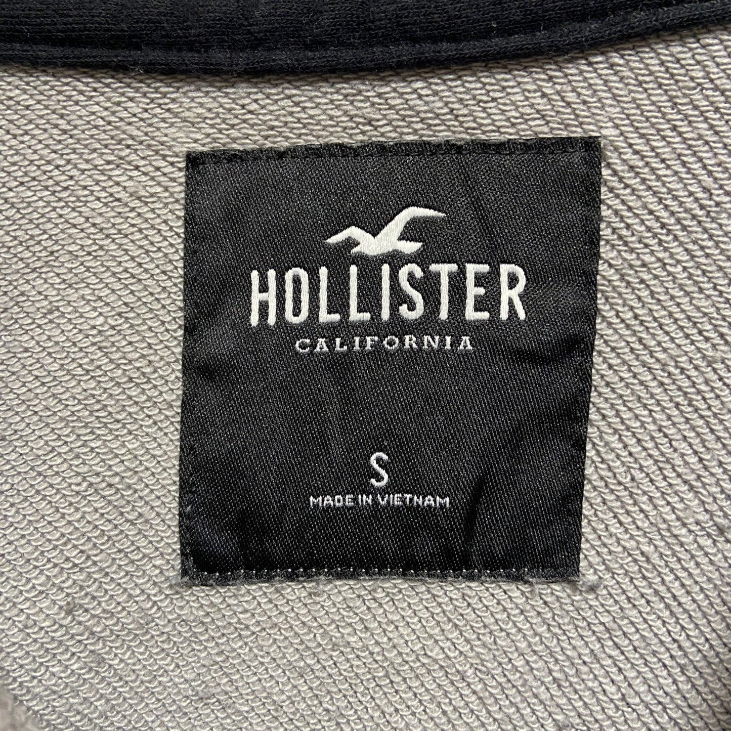 古着 used HOLLIISTER ホリスター 長袖プリントスウェット トレーナー クルーネック グレー 黒 ブラック Sサイズ