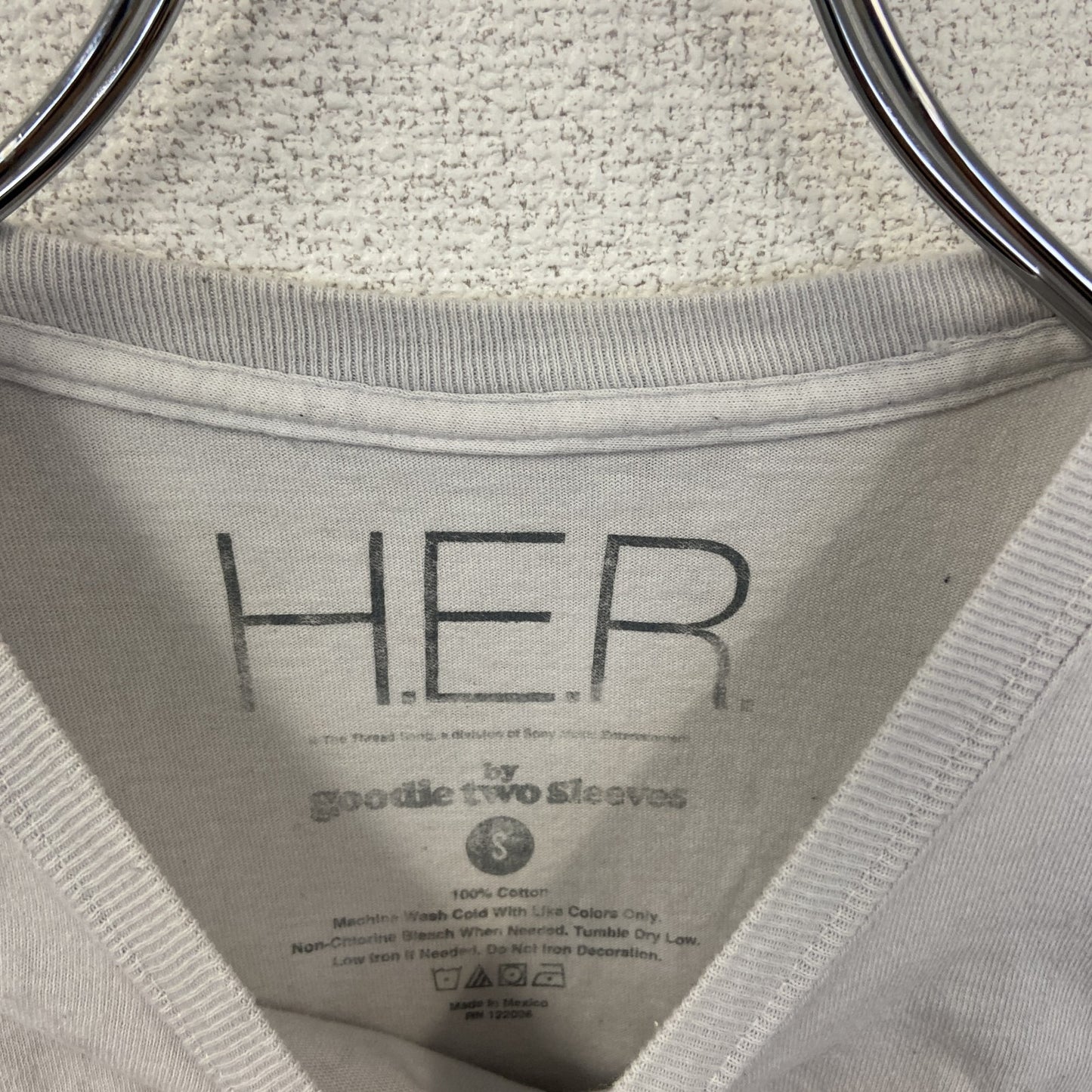 古着 used H.E.R. ハー 半袖アーティストプリントTシャツ カジュアルデザイン クルーネック 白 レトロ Sサイズ