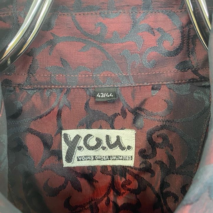 古着 used Y.c.u. 長袖プリント柄シャツ 総柄 ツタ バラ リーフ レトロデザイン 黒 ブラック 赤