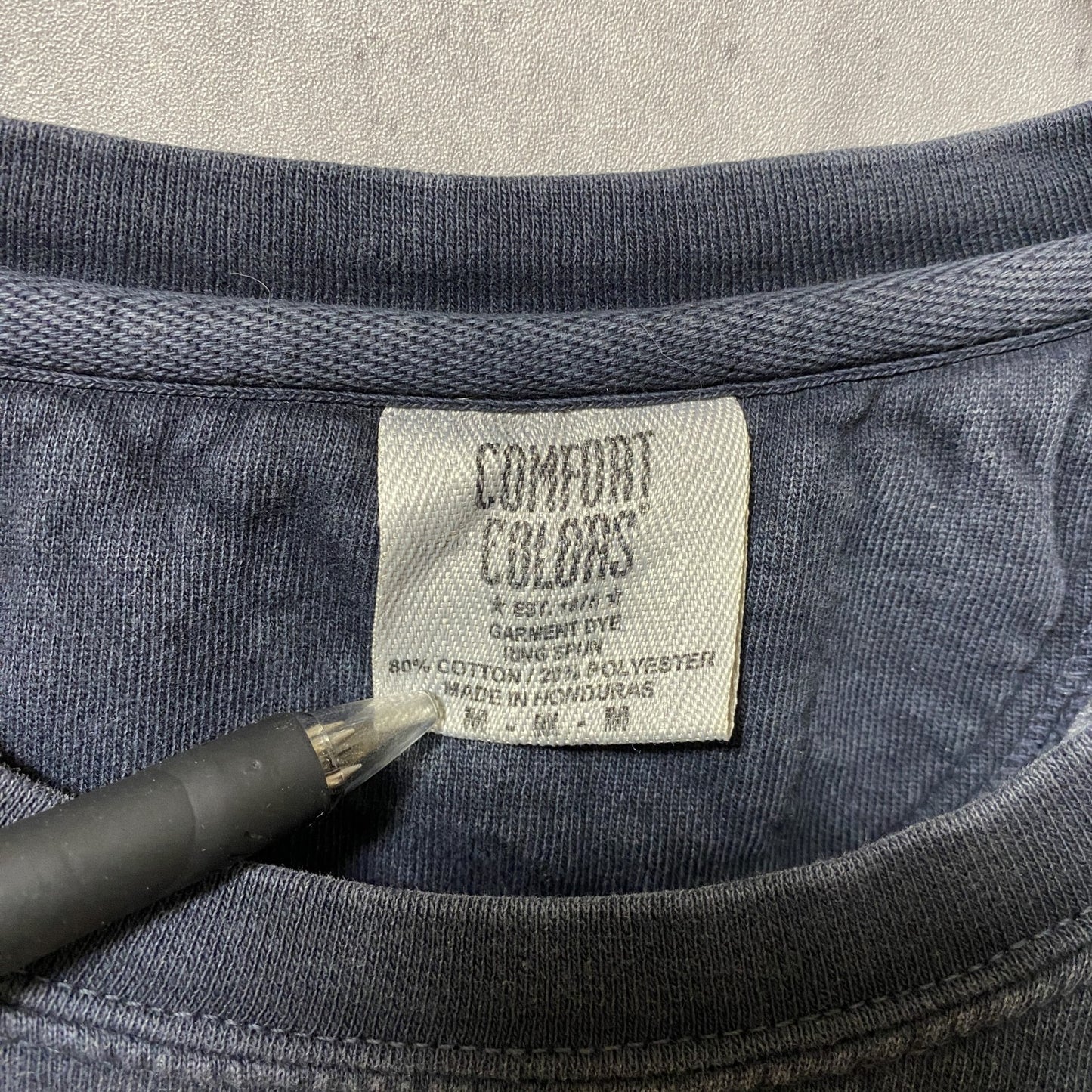 古着 used COMFORT COLORS IOWA カレッジ 長袖ワッペンスウェット トレーナー クルーネック Mサイズ