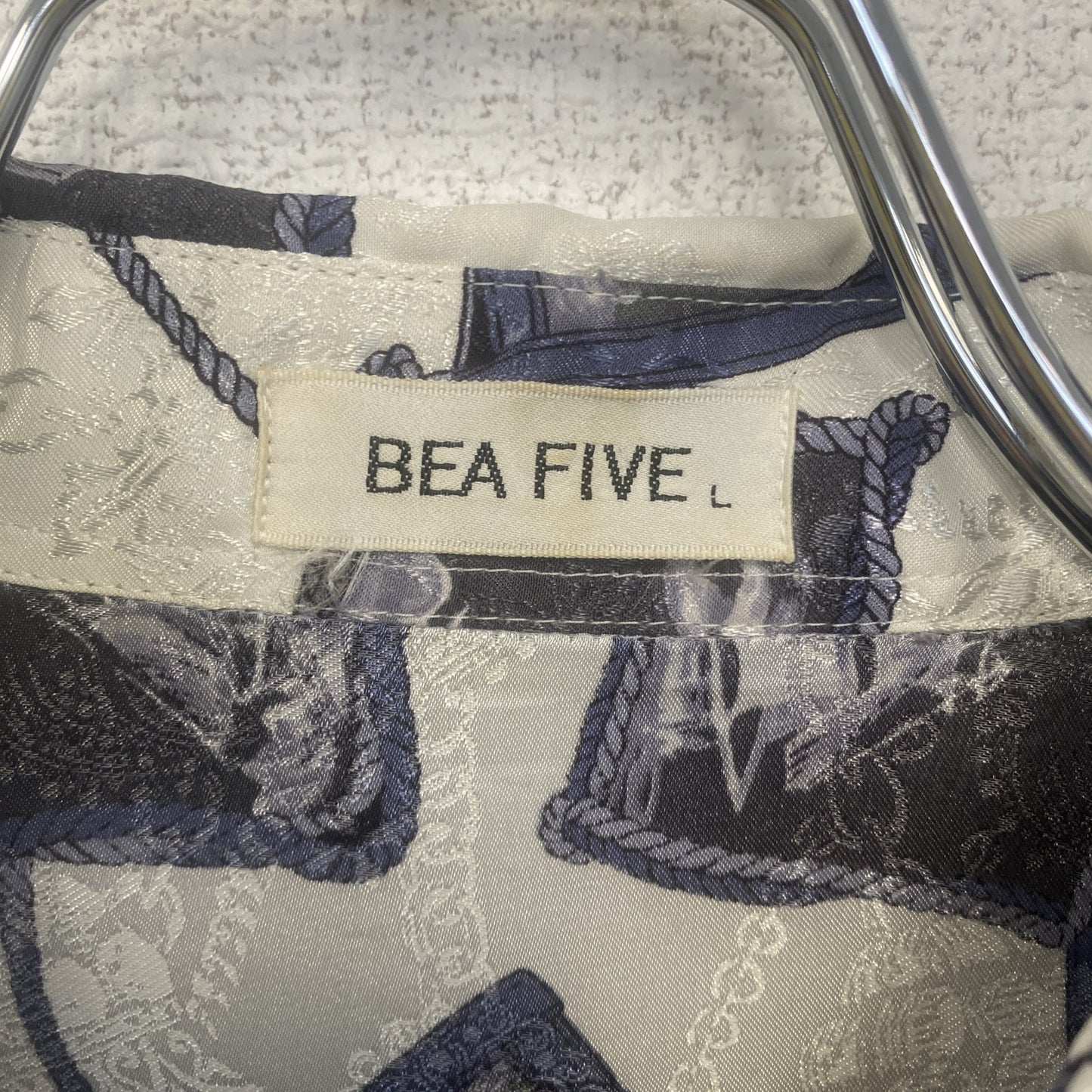 古着 used BEA FIVE 長袖プリント総柄シャツ レトロデザイン 船 幾何学 ベルト マリン 白 ホワイト Lサイズ