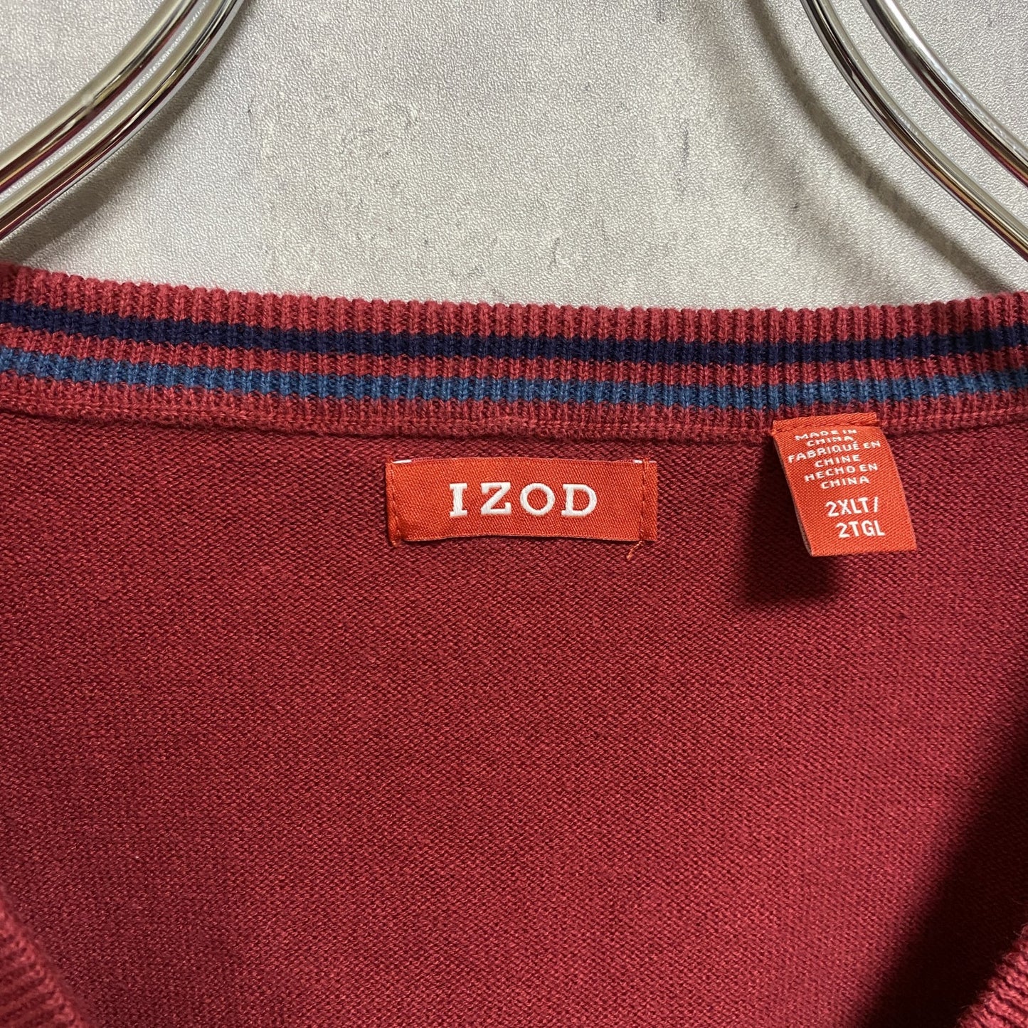 IZOD アイゾッド ニットベスト/セーター 刺繍ロゴ ワンポイント 赤 レッド XXLサイズ