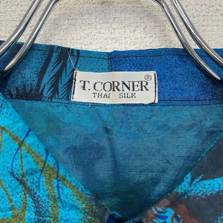 古着 used T.CORNER 長袖プリント総柄シャツ レトロデザイン 幾何学模様 タイシルク インコ 鳥 青 ブルー