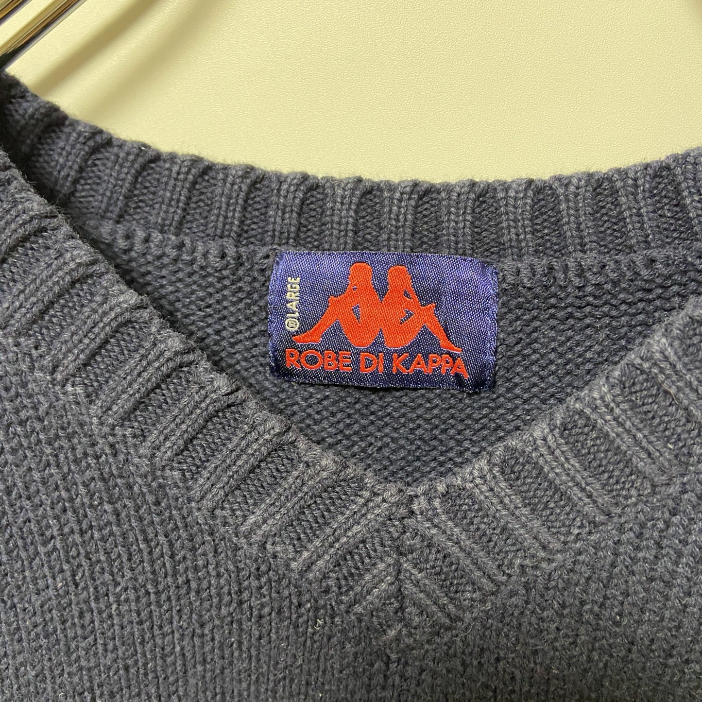 KAPPA カッパ Vネックニットベスト ワンポイント 刺繍ロゴ 紺 ネイビー Lサイズ