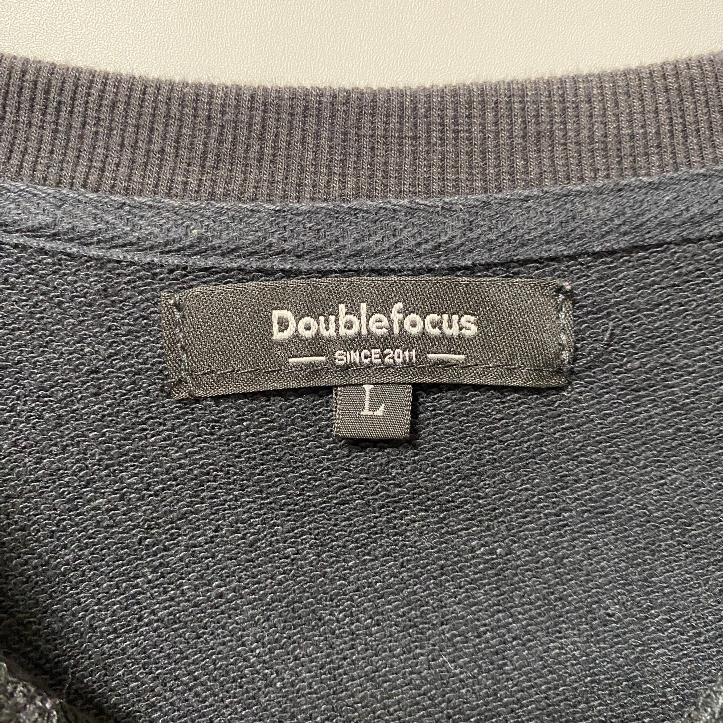 古着 used Doublefocus 長袖カープリントスウェット トレーナー OCEANBLUE 黒 ブラック レトロ Lサイズ