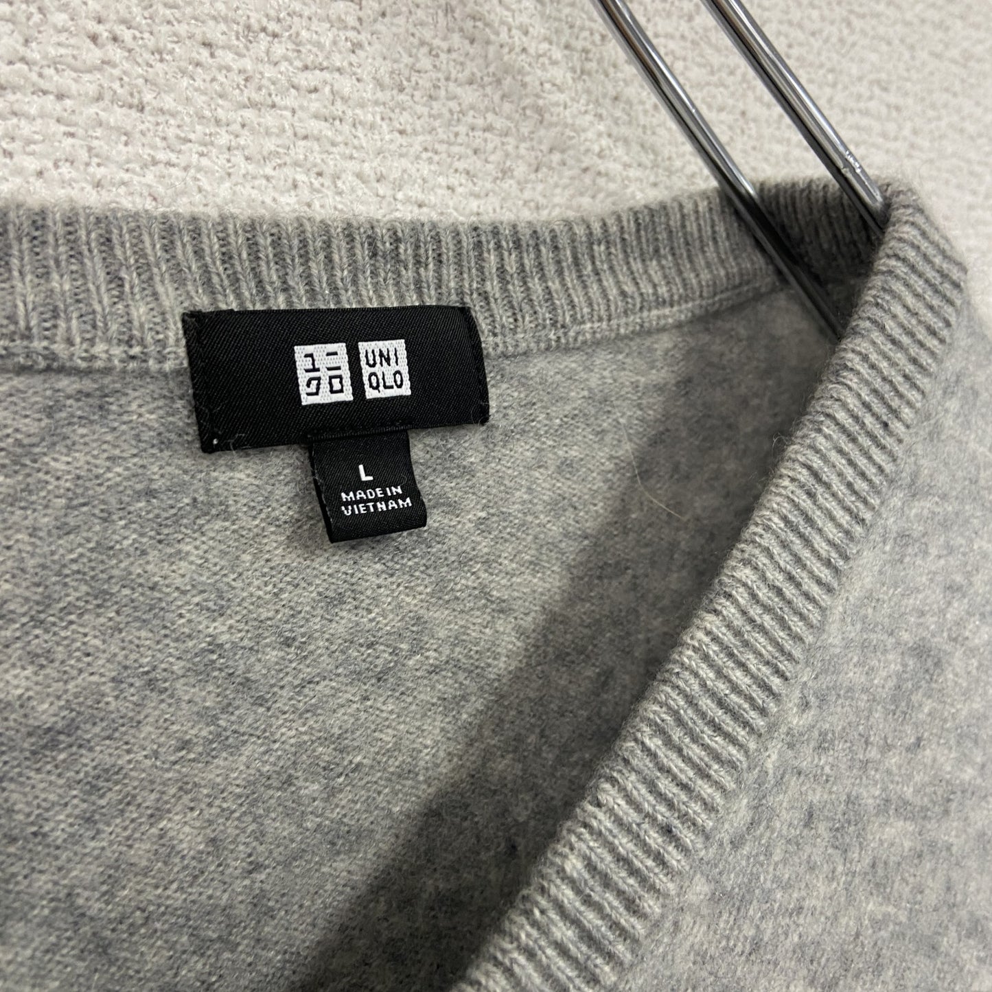 UNIQLO ユニクロ Vネックカシミヤニットセーター 灰色 グレー Lサイズ