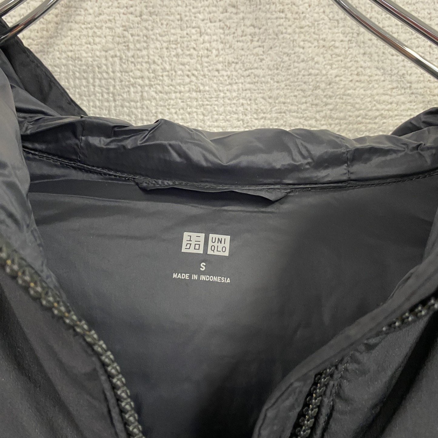 UNIQLO ユニクロ シームレスダウンパーカ ダウン90% 黒 ブラック Sサイズ