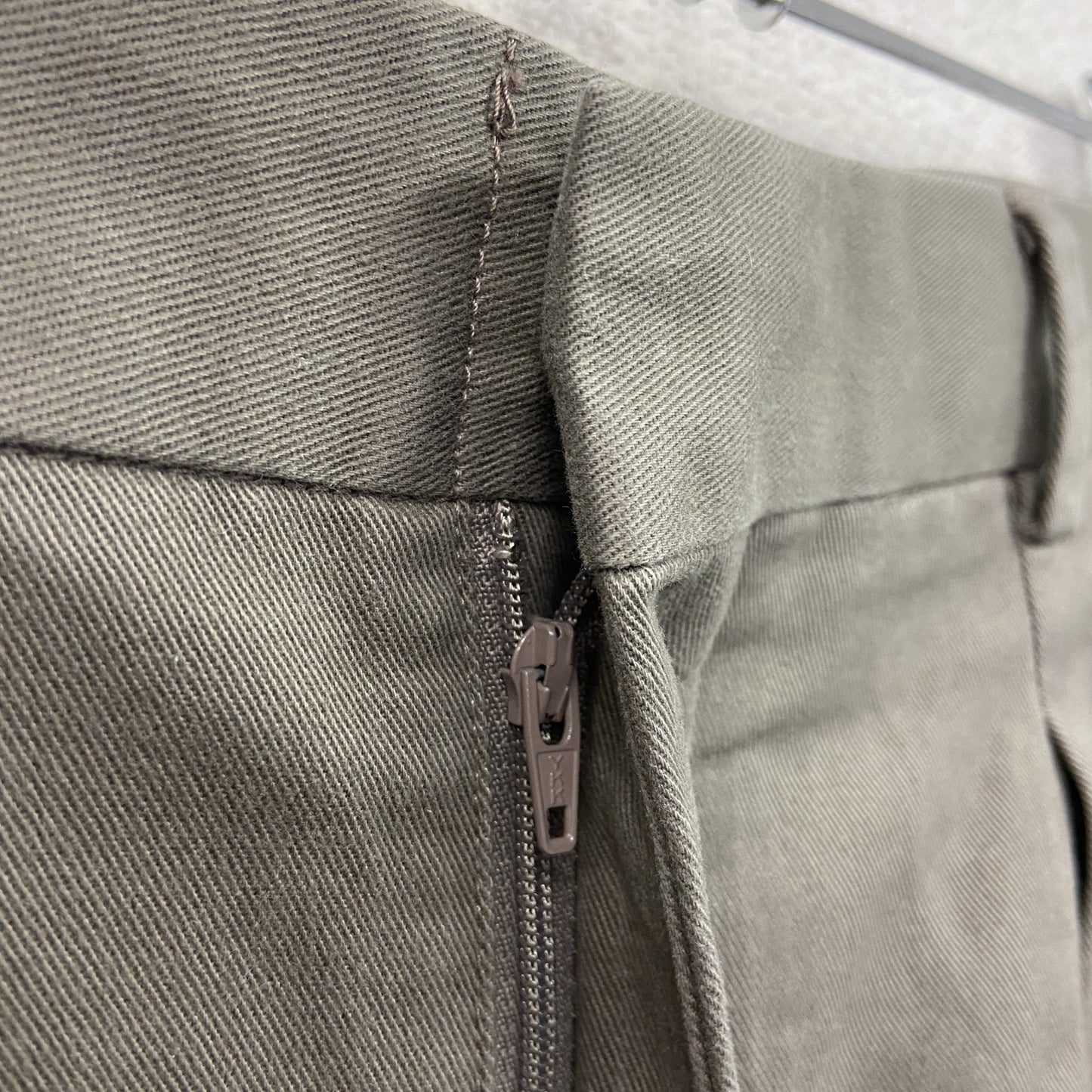 チノパンツ ジップフライ ツータック 茶色 ブラウン